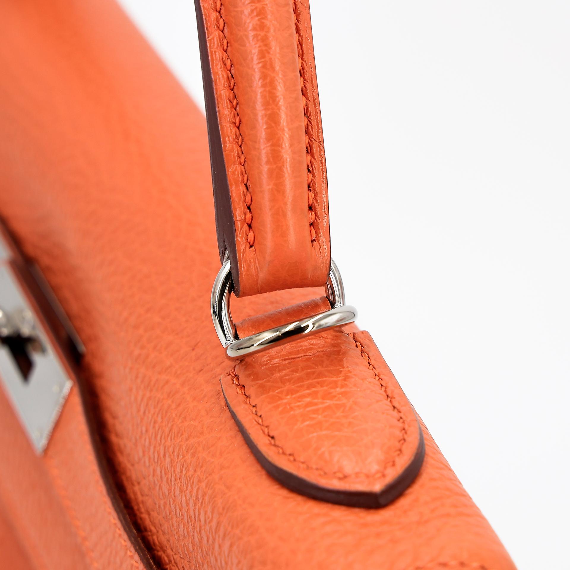 Very Good ( Rank A) HERMÈS Kelly 32 Potiron (5F) Clemence Palladium hardware Square Q (2013) - 4