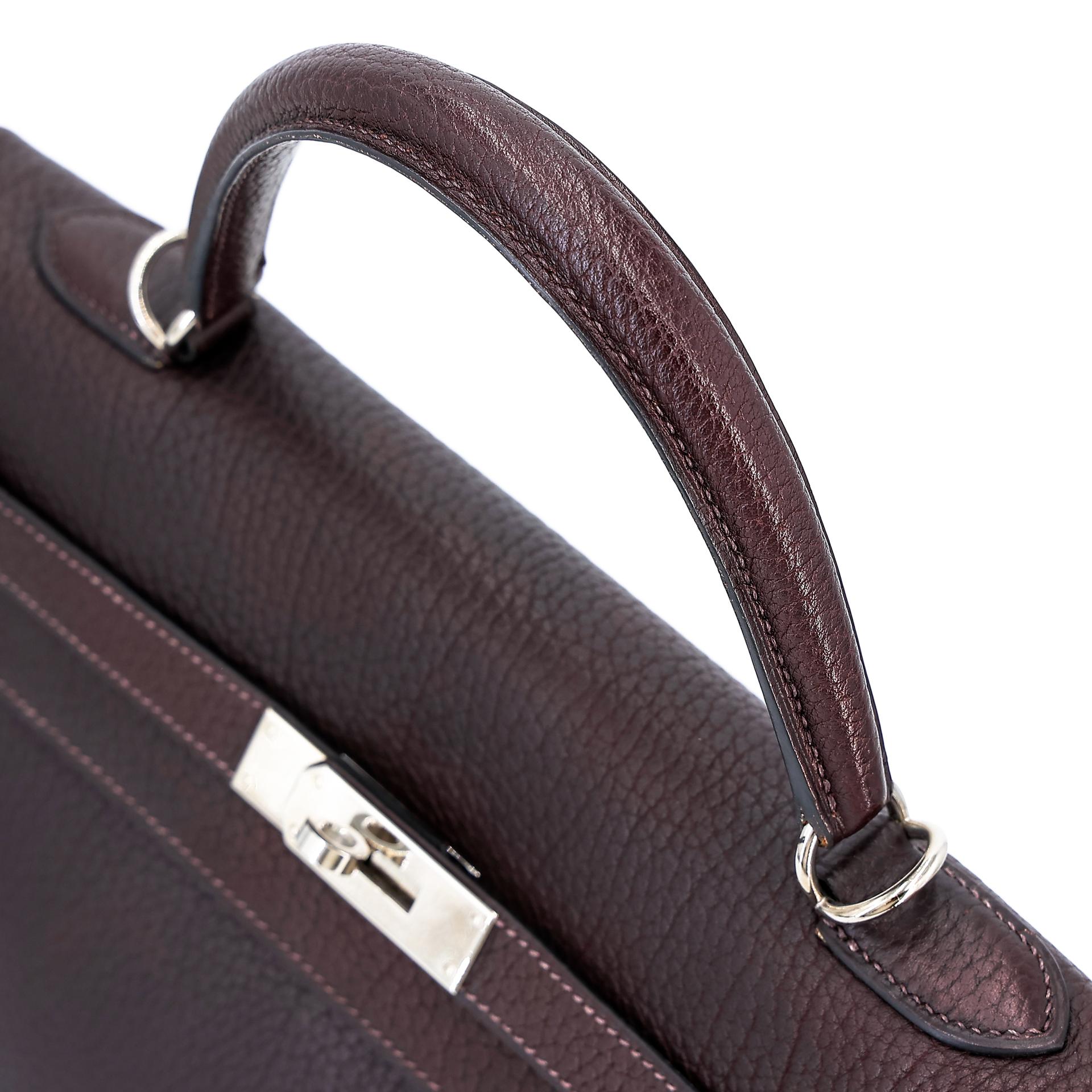 Very Good ( Rank A) HERMÈS Kelly 35 Chocolat (47) Togo Palladium hardware Square F (2002) - 3