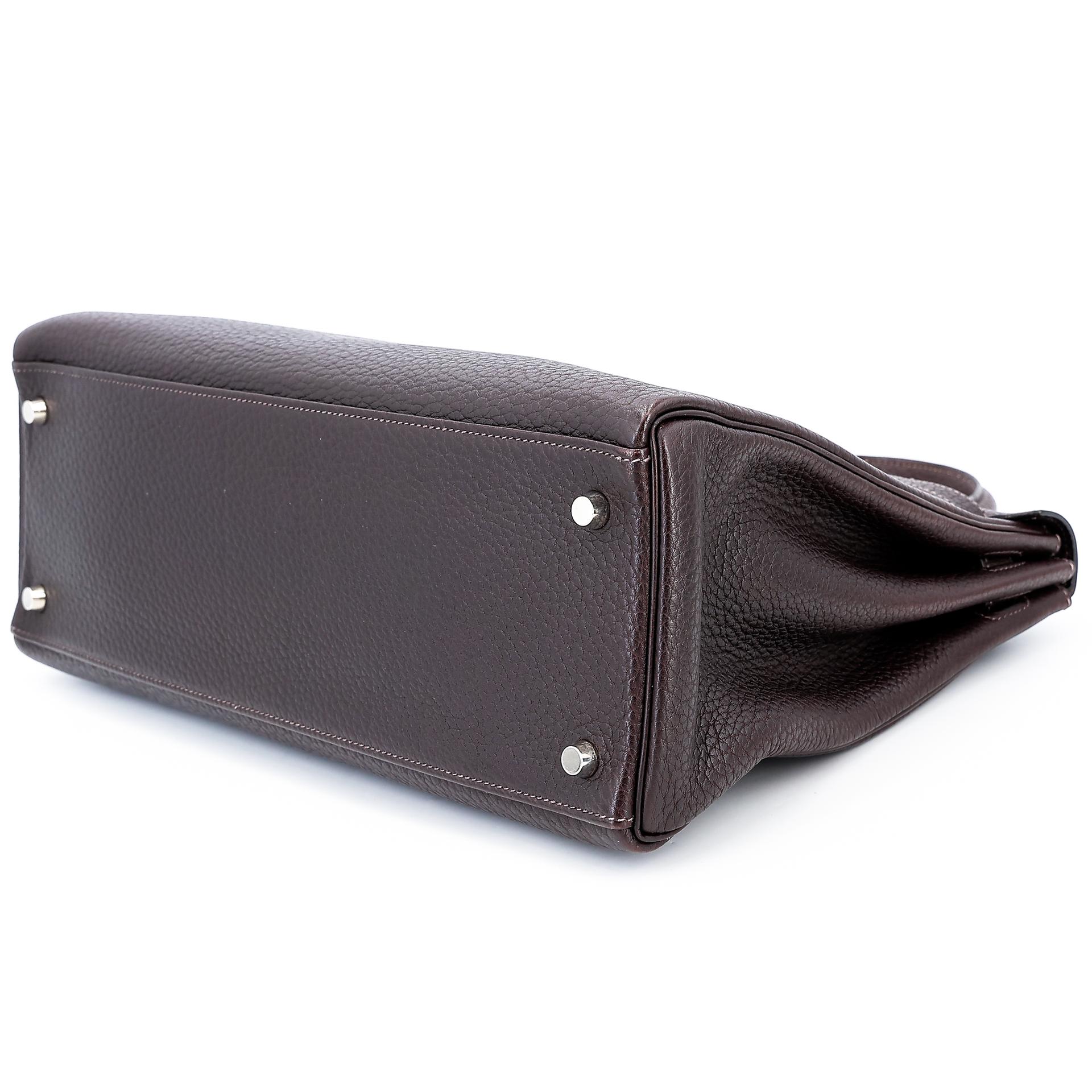 Very Good ( Rank A) HERMÈS Kelly 35 Chocolat (47) Togo Palladium hardware Square F (2002) - 8