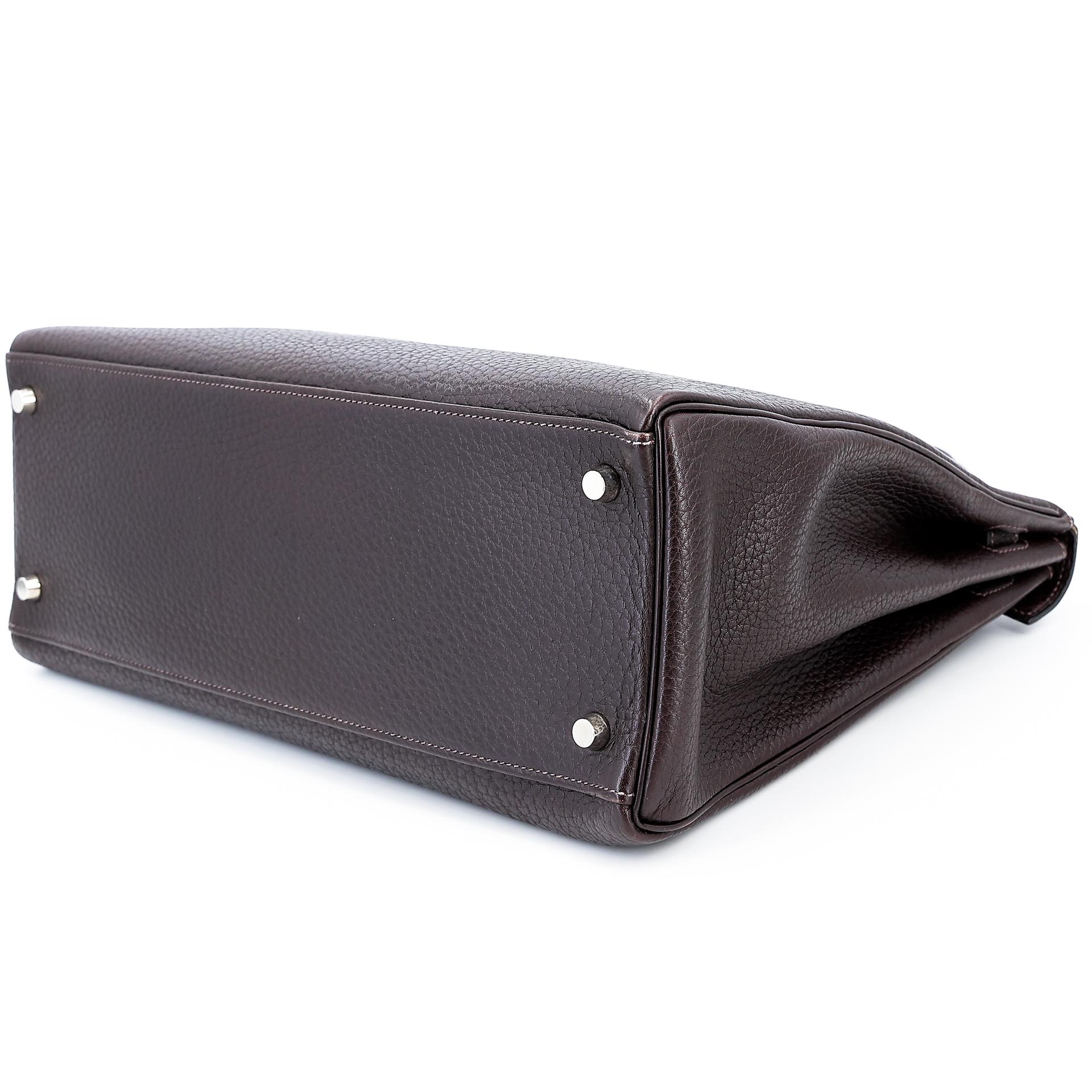 Very Good ( Rank A) HERMÈS Kelly 35 Chocolat (47) Togo Palladium hardware Square F (2002) - 10