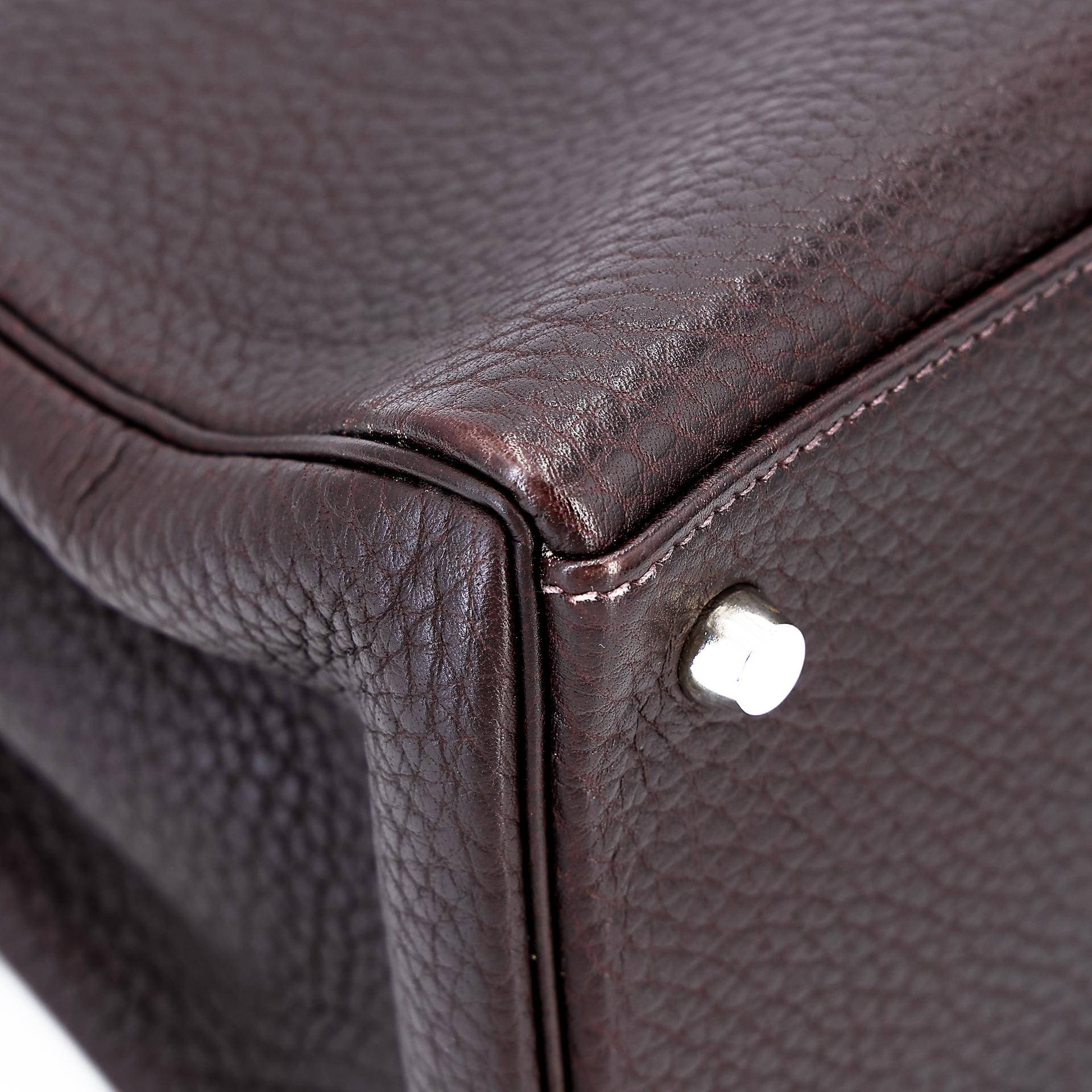 Very Good ( Rank A) HERMÈS Kelly 35 Chocolat (47) Togo Palladium hardware Square F (2002) - 15