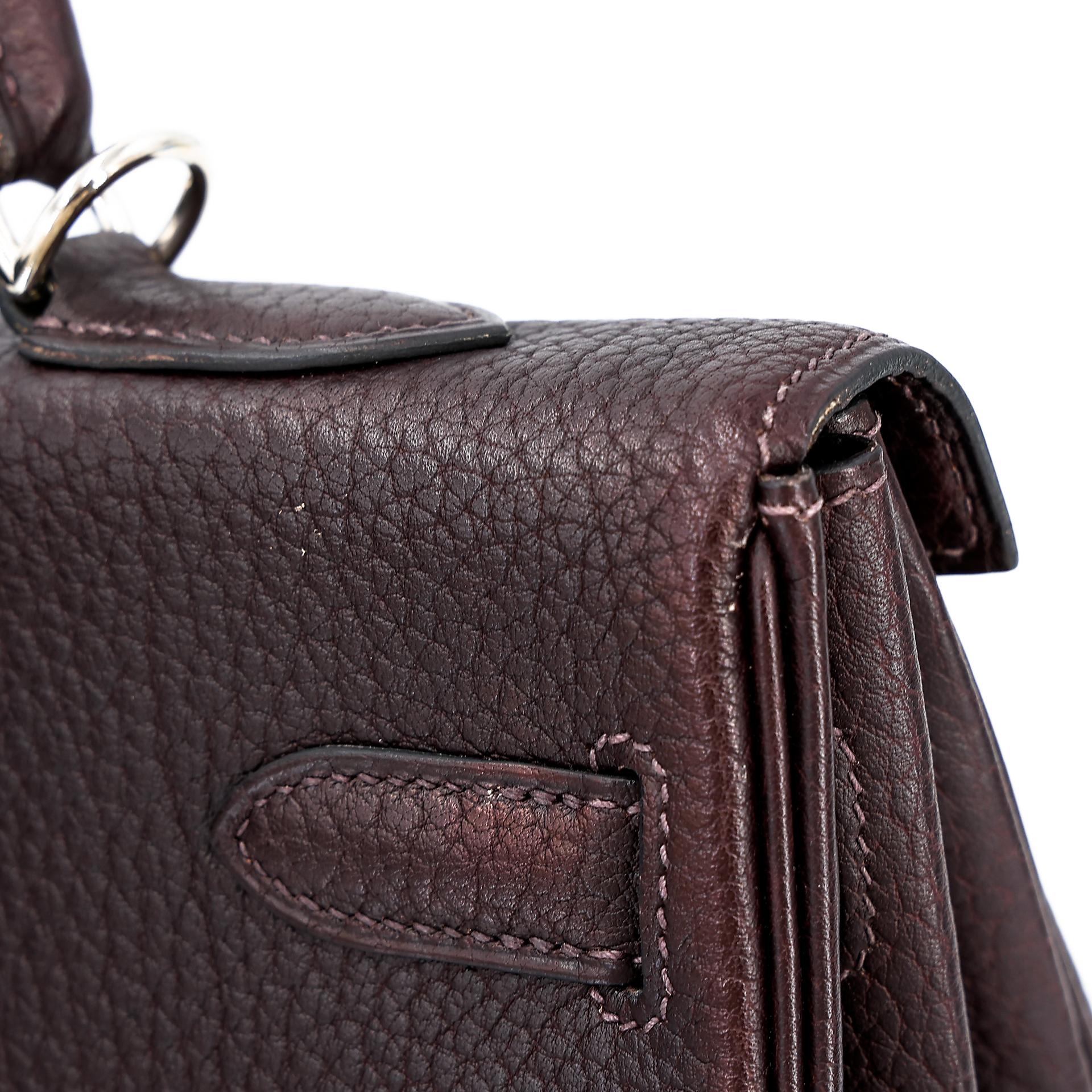 Very Good ( Rank A) HERMÈS Kelly 35 Chocolat (47) Togo Palladium hardware Square F (2002) - 16