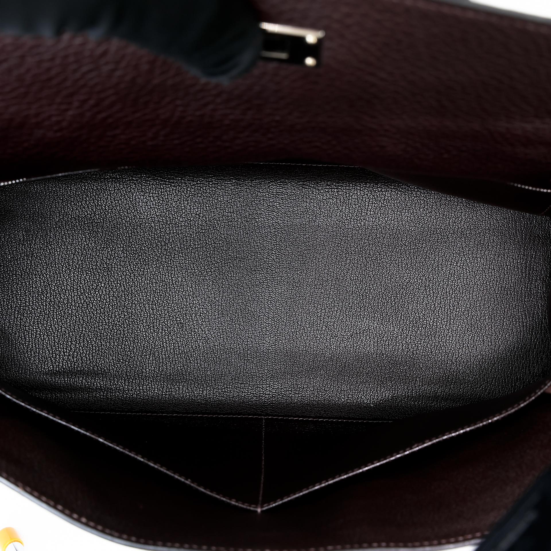 Very Good ( Rank A) HERMÈS Kelly 35 Chocolat (47) Togo Palladium hardware Square F (2002) - 33