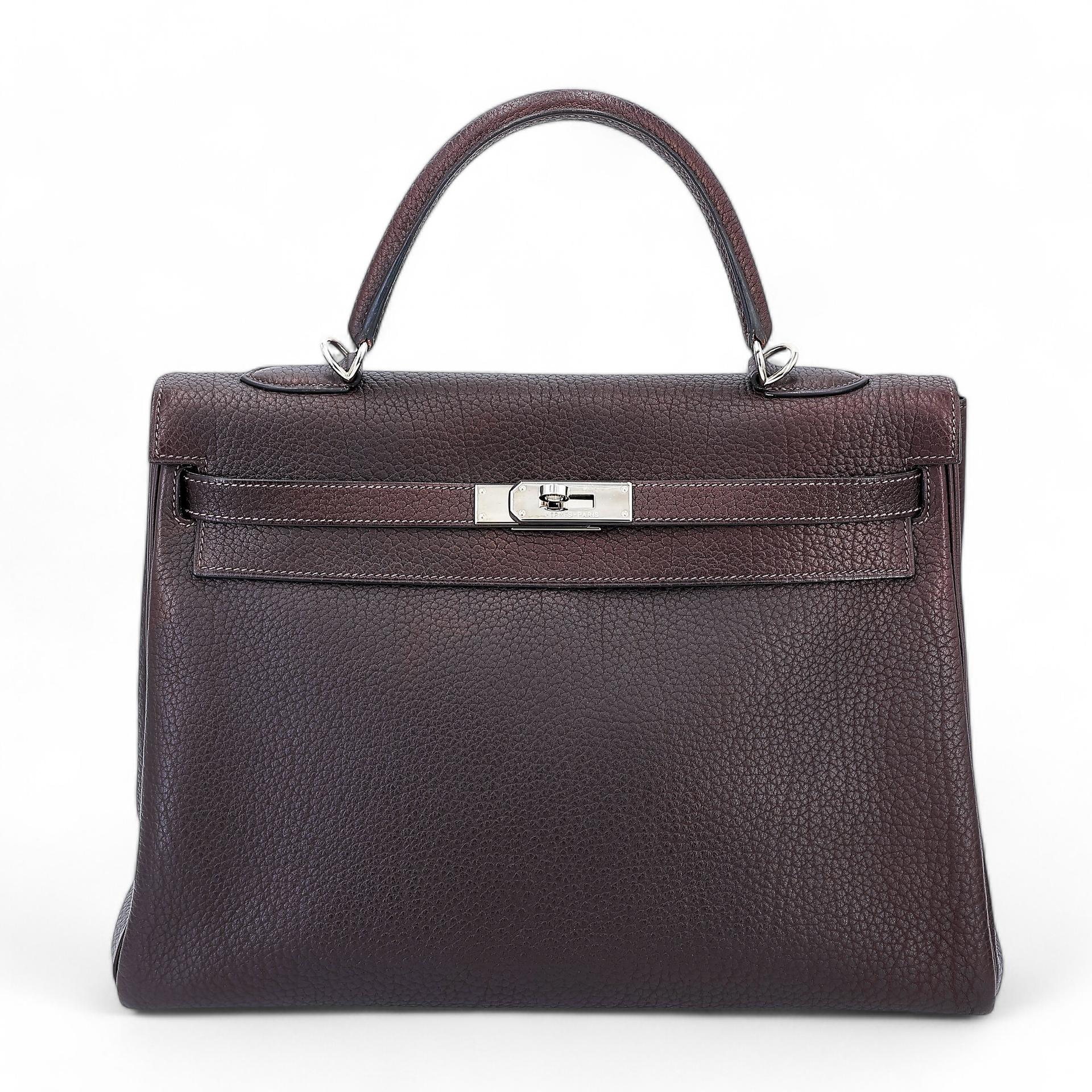 Very Good ( Rank A) HERMÈS Kelly 35 Chocolat (47) Togo Palladium hardware Square F (2002) - 1