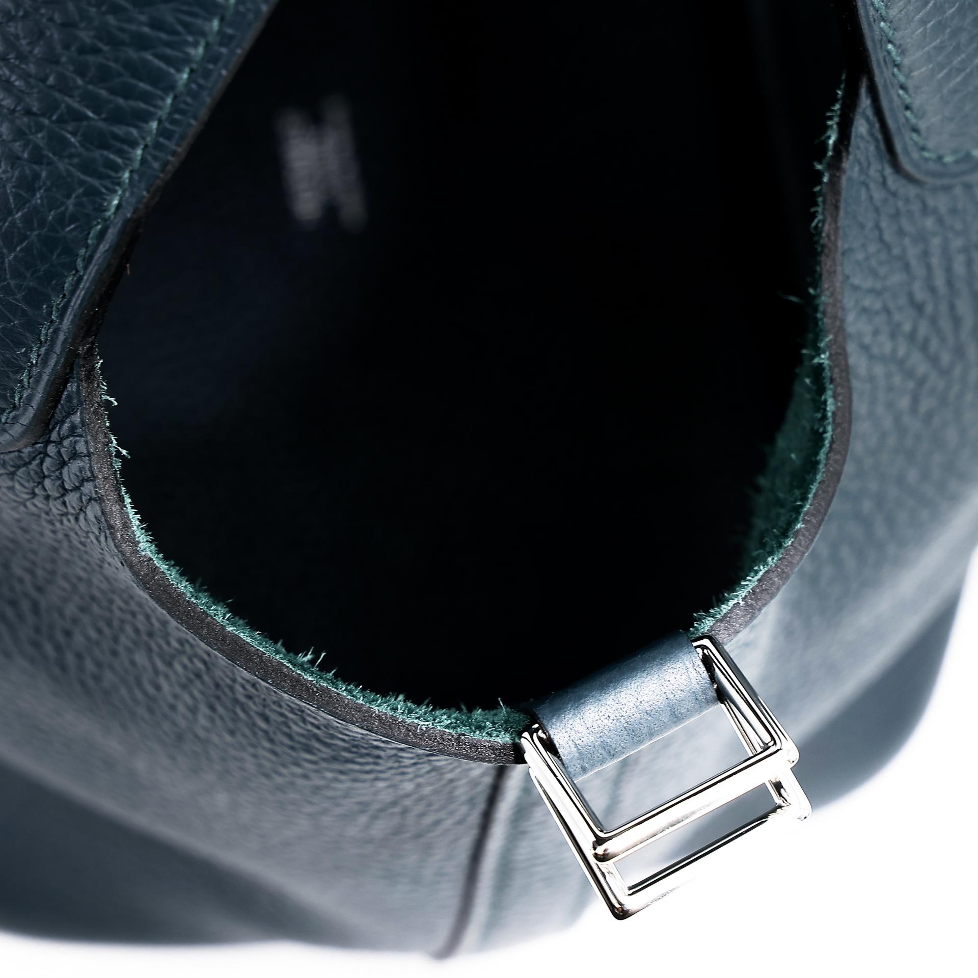 Unused ( Rank NS ) HERMÈS Picotin Lock PM Vert Cypress (6O) Clemence Palladium hardware Z (2021) - 12