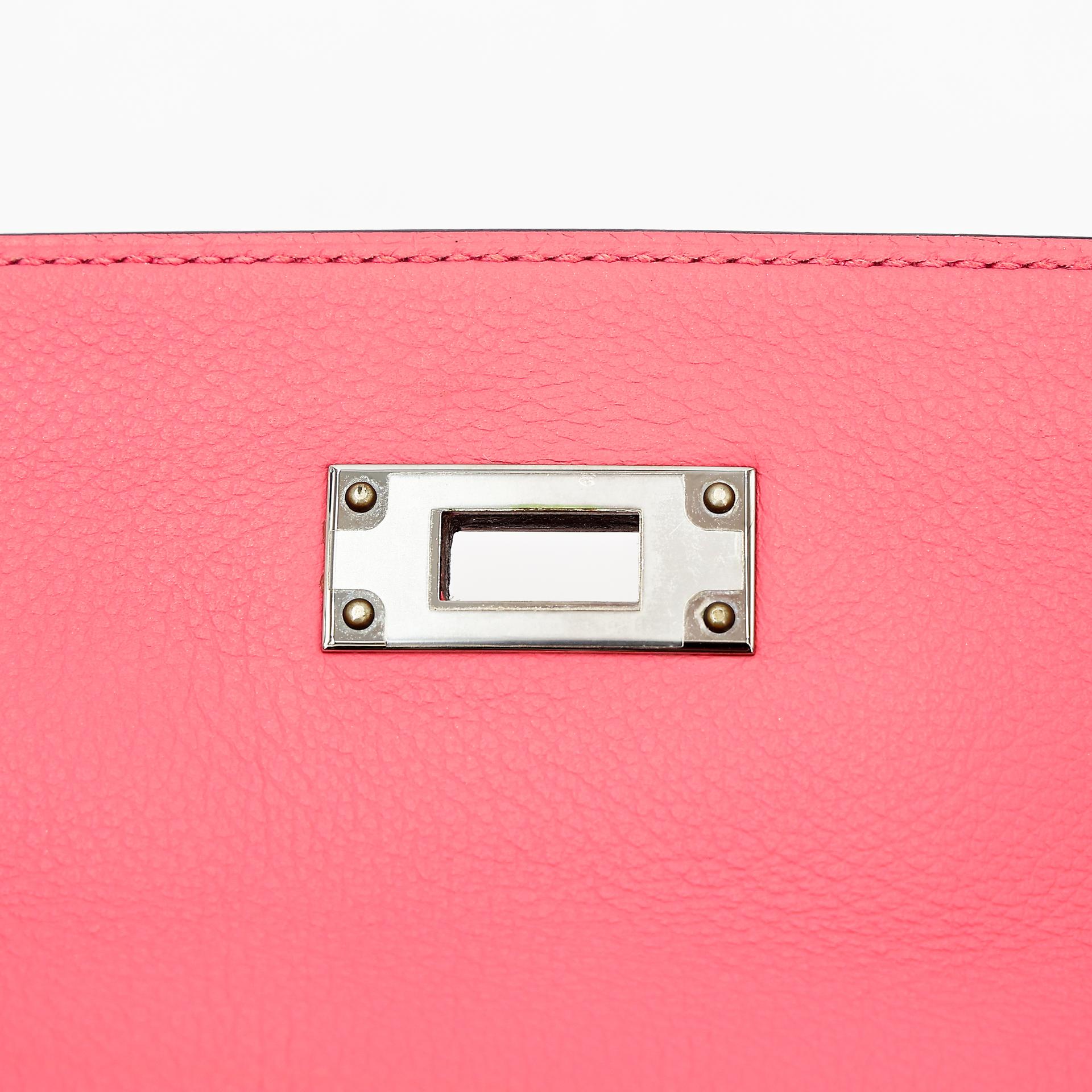 Very Good ( Rank A) HERMÈS Kelly 28 Verso Rose d’Ete (K4) Terre Battue (R1) Evercolor Palladium hardware Y (2020) - 28
