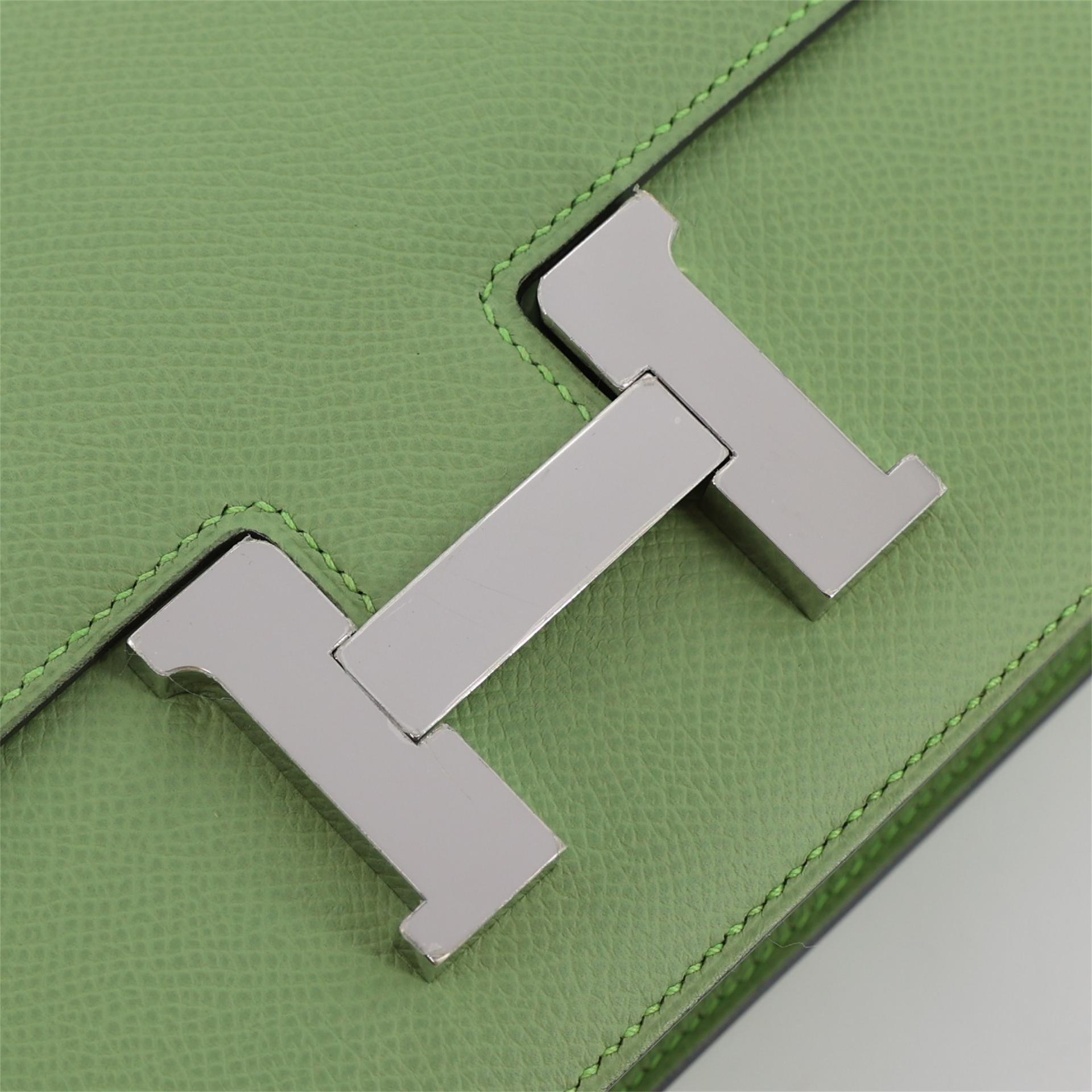 Excellent ( Rank SA ) HERMÈS Constance Mini Vert Criquet (3I) Epsom Palladium hardware Y (2020) - 8