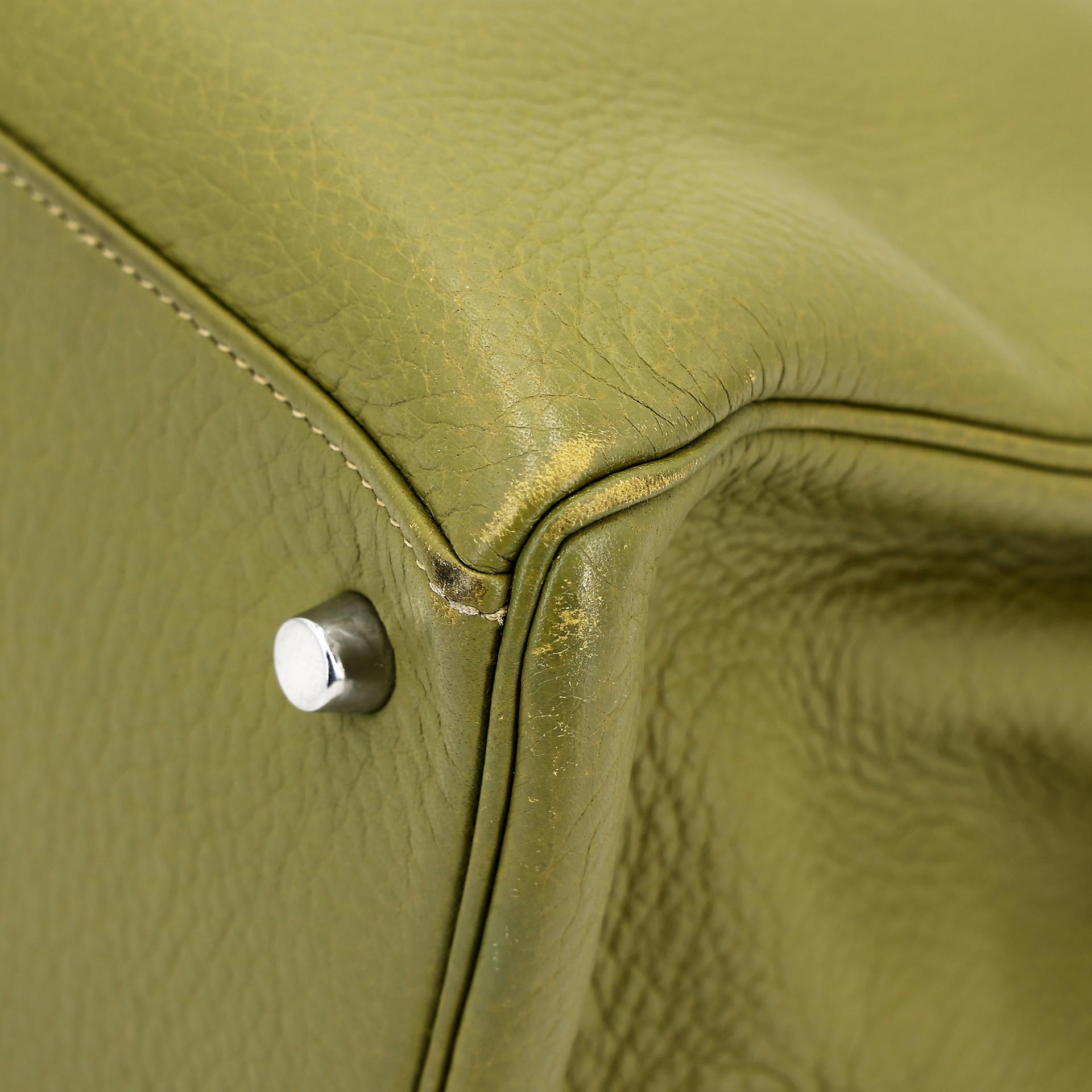 Good ( Rank AB) HERMÈS Kelly 35 Vert Anis (66) Clemence Palladium hardware Square J (2006) - 15