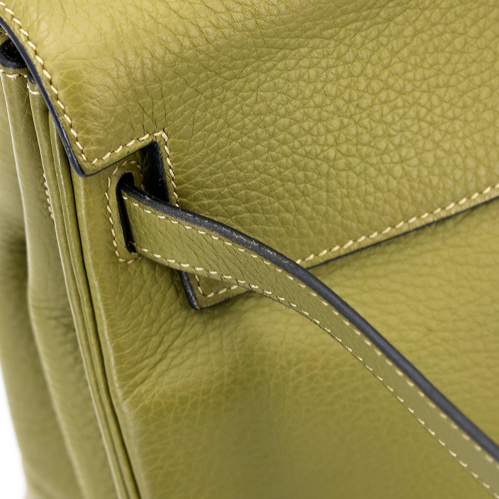Good ( Rank AB) HERMÈS Kelly 35 Vert Anis (66) Clemence Palladium hardware Square J (2006) - 26