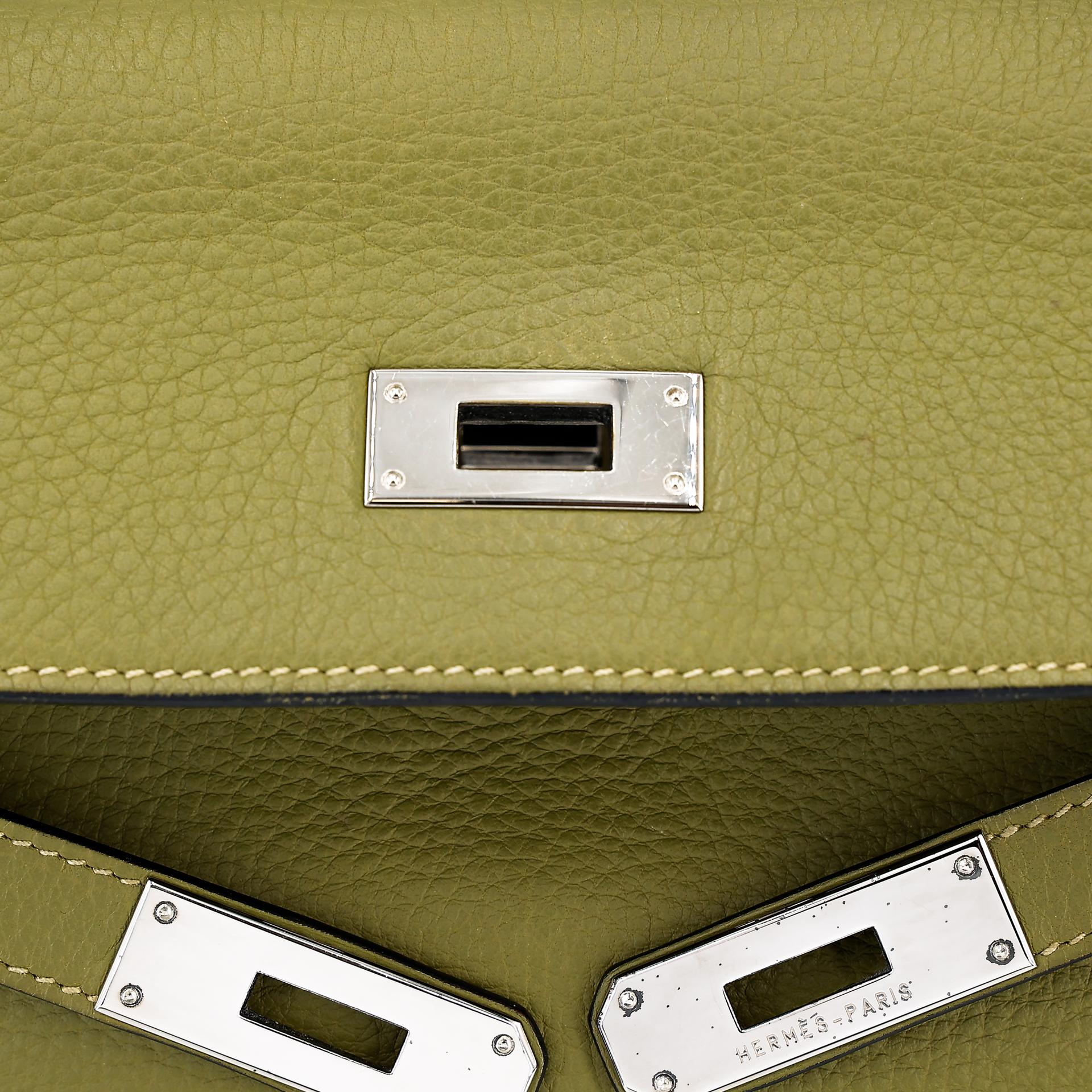 Good ( Rank AB) HERMÈS Kelly 35 Vert Anis (66) Clemence Palladium hardware Square J (2006) - 27