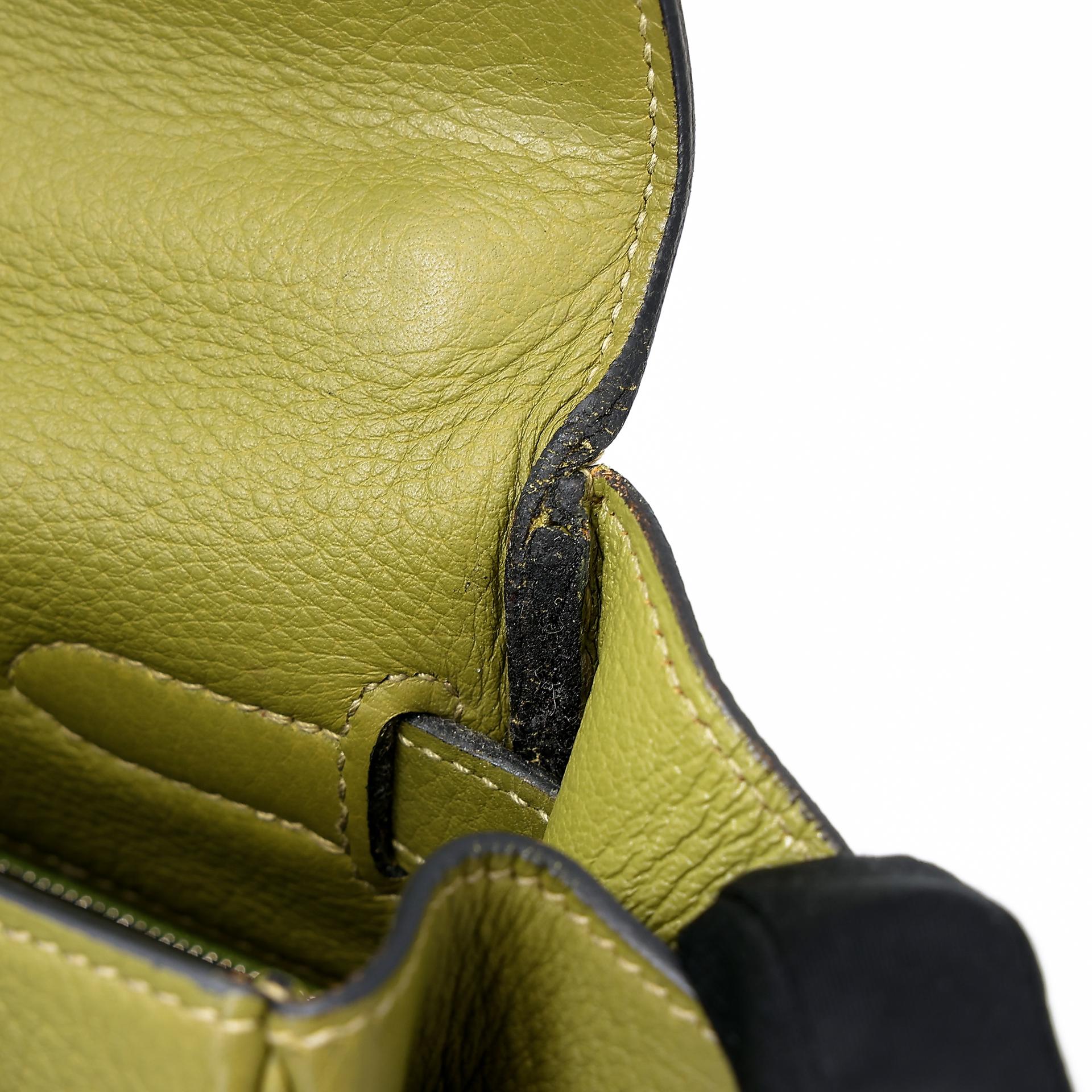 Good ( Rank AB) HERMÈS Kelly 35 Vert Anis (66) Clemence Palladium hardware Square J (2006) - 31