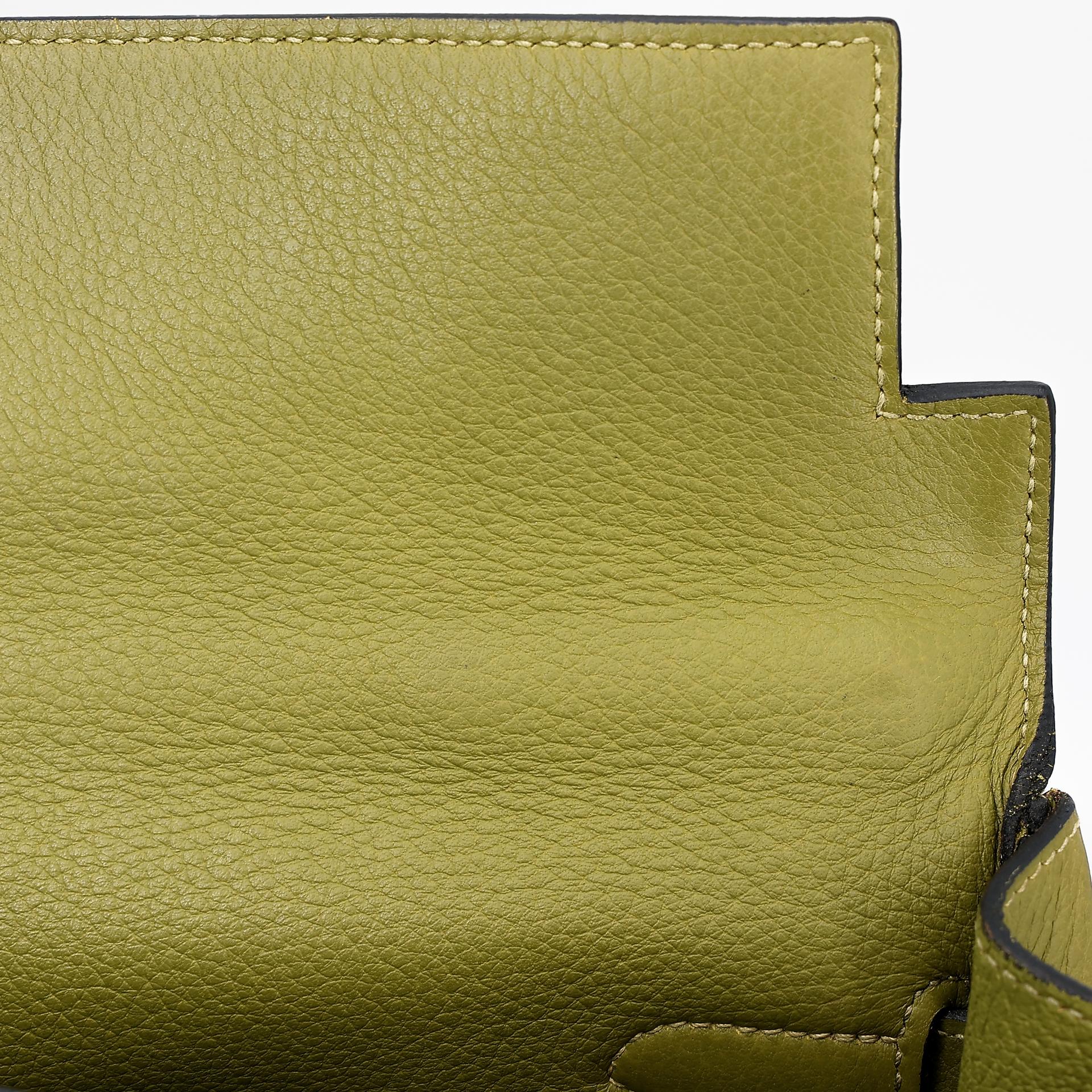 Good ( Rank AB) HERMÈS Kelly 35 Vert Anis (66) Clemence Palladium hardware Square J (2006) - 35