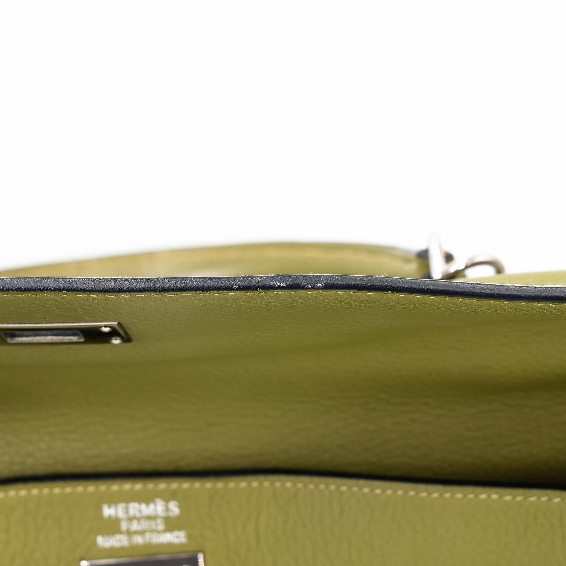 Good ( Rank AB) HERMÈS Kelly 35 Vert Anis (66) Clemence Palladium hardware Square J (2006) - 36
