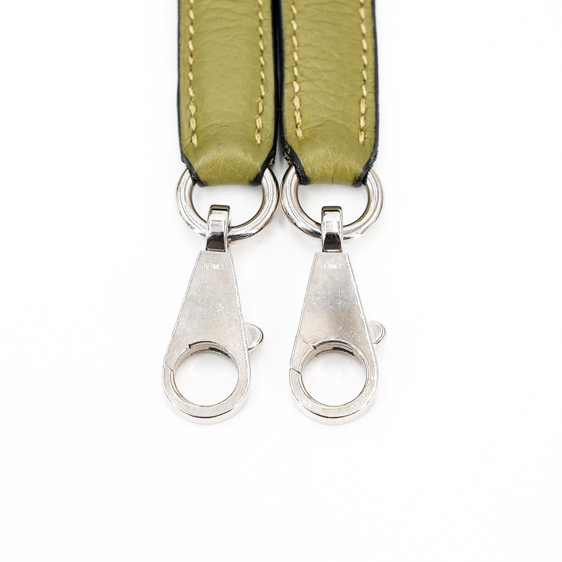 Good ( Rank AB) HERMÈS Kelly 35 Vert Anis (66) Clemence Palladium hardware Square J (2006) - 52