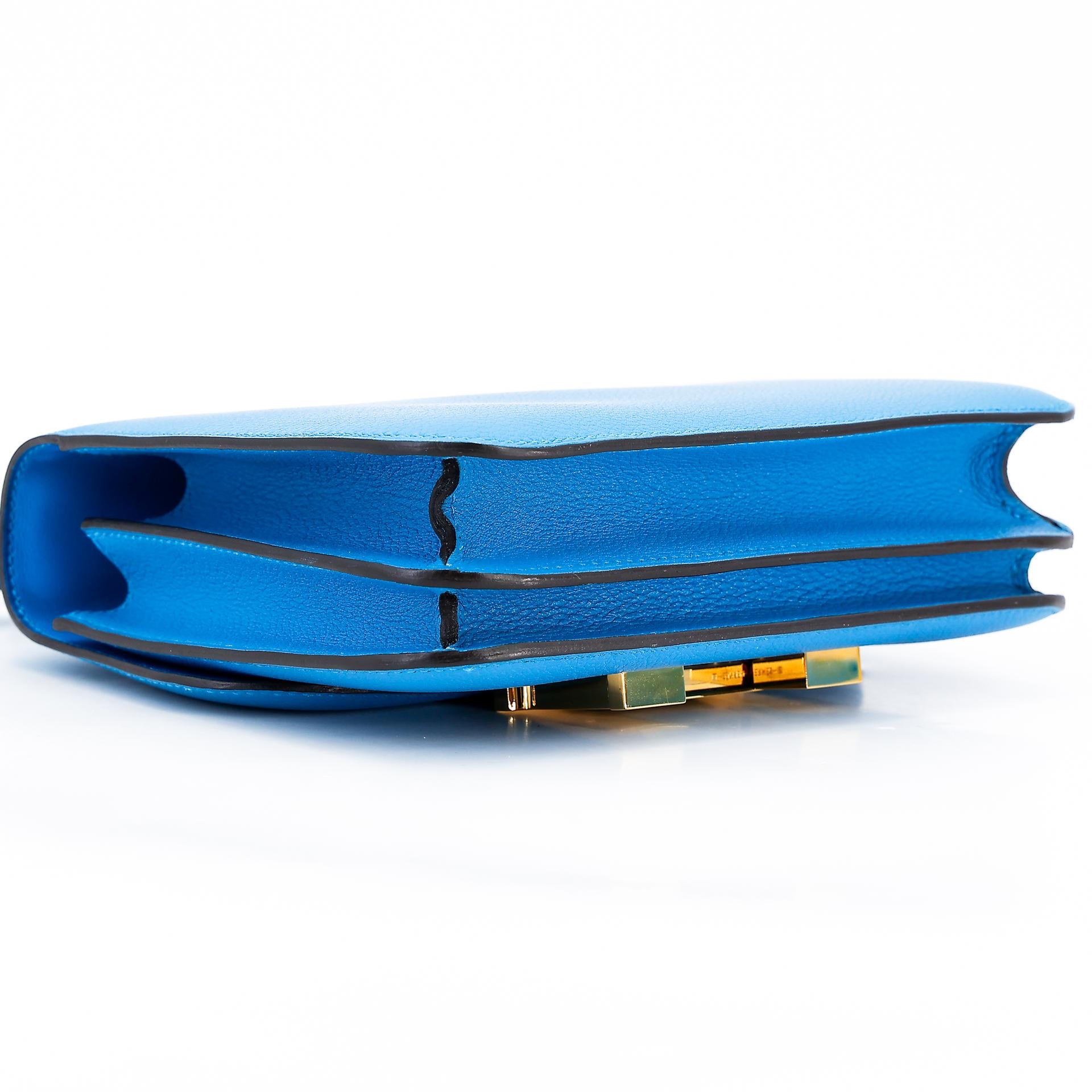 Very Good ( Rank A) HERMÈS Constance Mini Bleu Zanzibar (B3) Evercolor Gold hardware A (2017) - 9