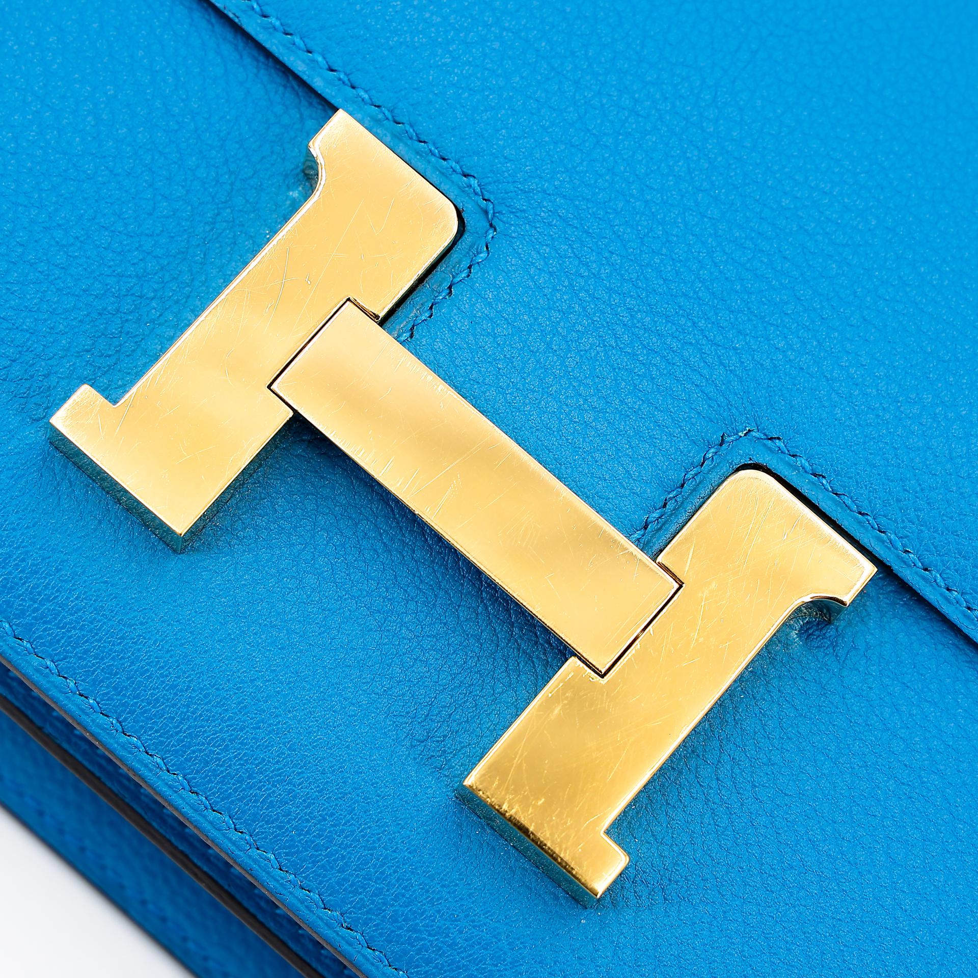 Very Good ( Rank A) HERMÈS Constance Mini Bleu Zanzibar (B3) Evercolor Gold hardware A (2017) - 10