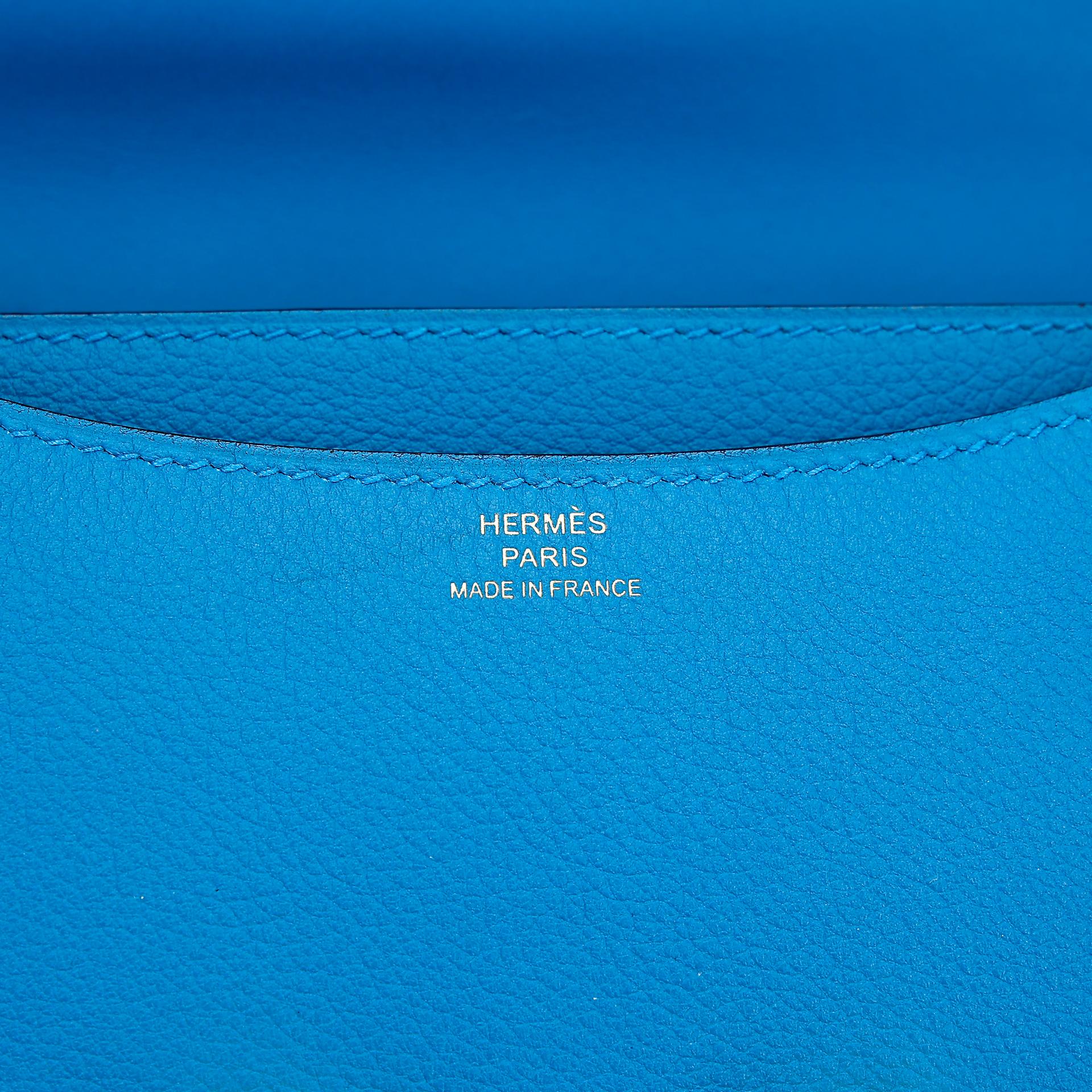 Very Good ( Rank A) HERMÈS Constance Mini Bleu Zanzibar (B3) Evercolor Gold hardware A (2017) - 13
