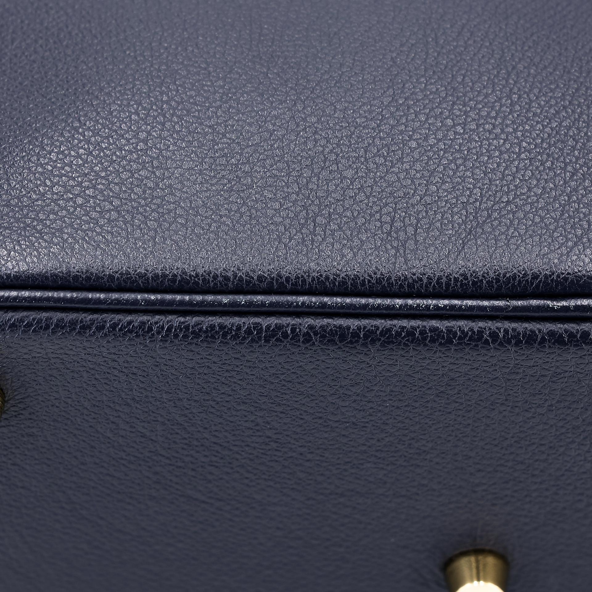 Very Good ( Rank A) HERMÈS Lindy 26 Bleu Nuit (2Z) Evercolor Gold hardware U (2022) - 17