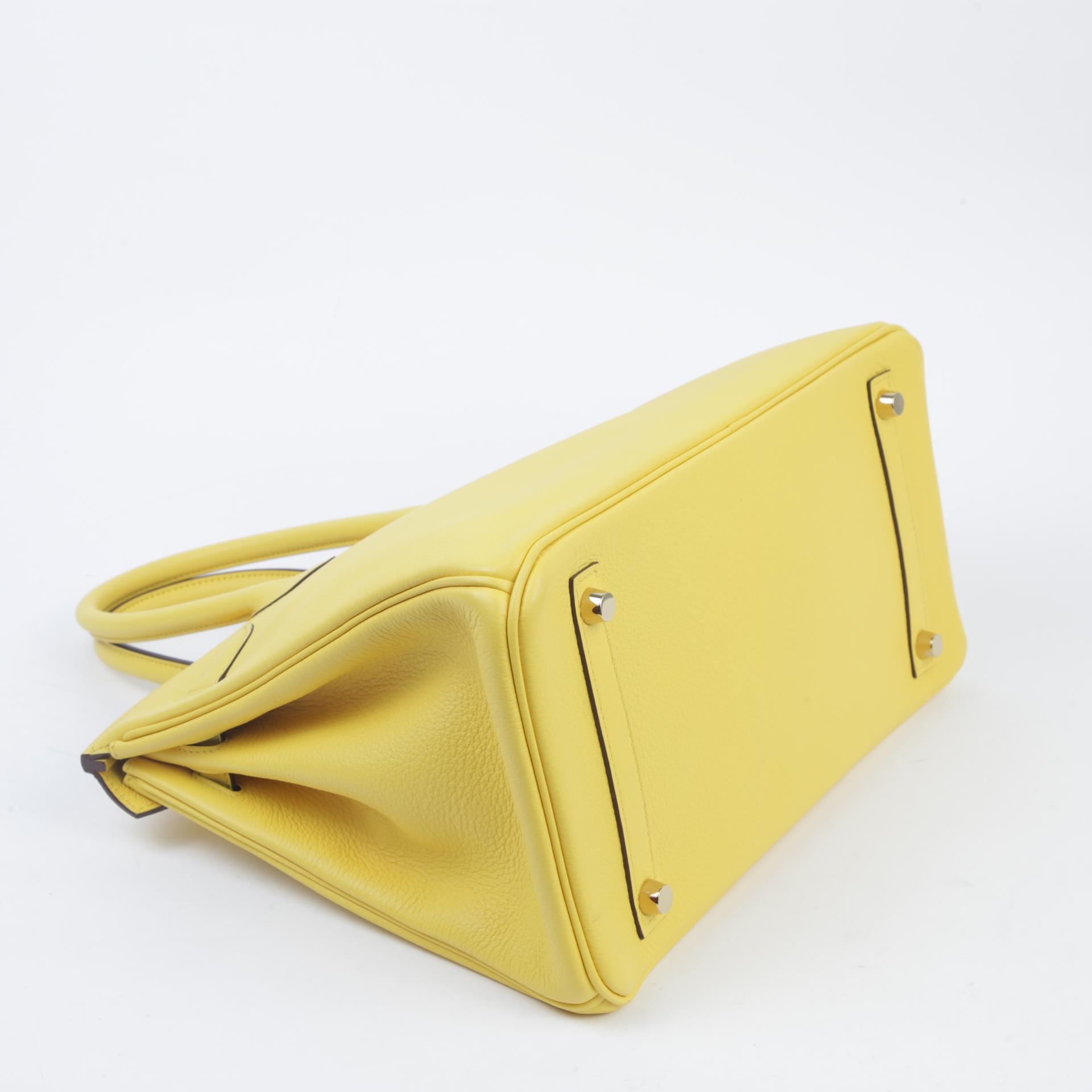 Very Good ( Rank A) HERMÈS Birkin 30 Jaune de Naples (9O) Taurillion Novillo Gold hardware D (2019) - 6