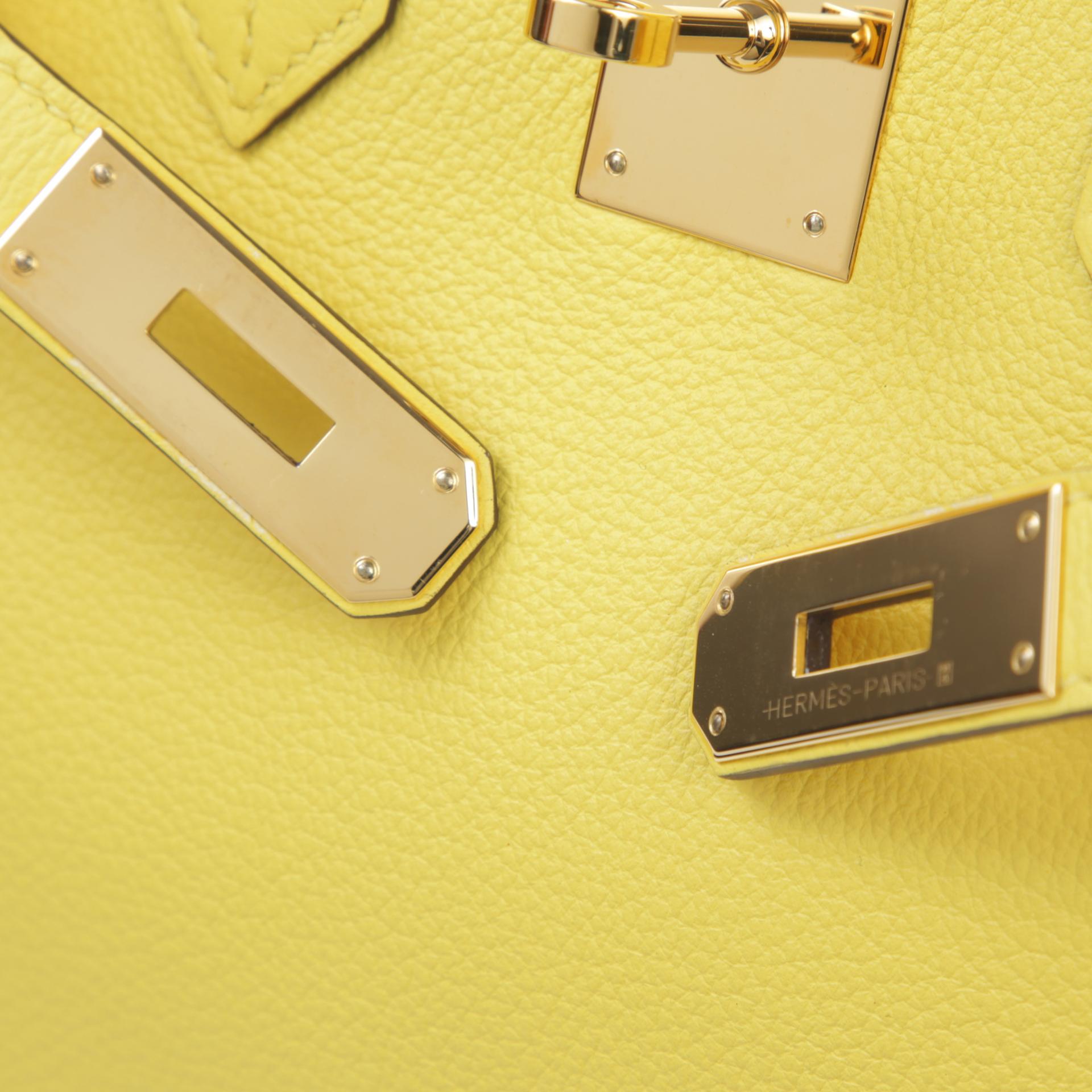 Very Good ( Rank A) HERMÈS Birkin 30 Jaune de Naples (9O) Taurillion Novillo Gold hardware D (2019) - 9
