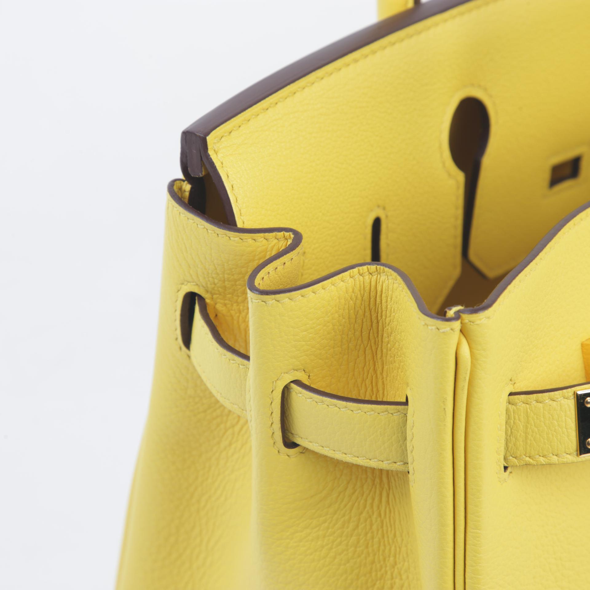 Very Good ( Rank A) HERMÈS Birkin 30 Jaune de Naples (9O) Taurillion Novillo Gold hardware D (2019) - 12