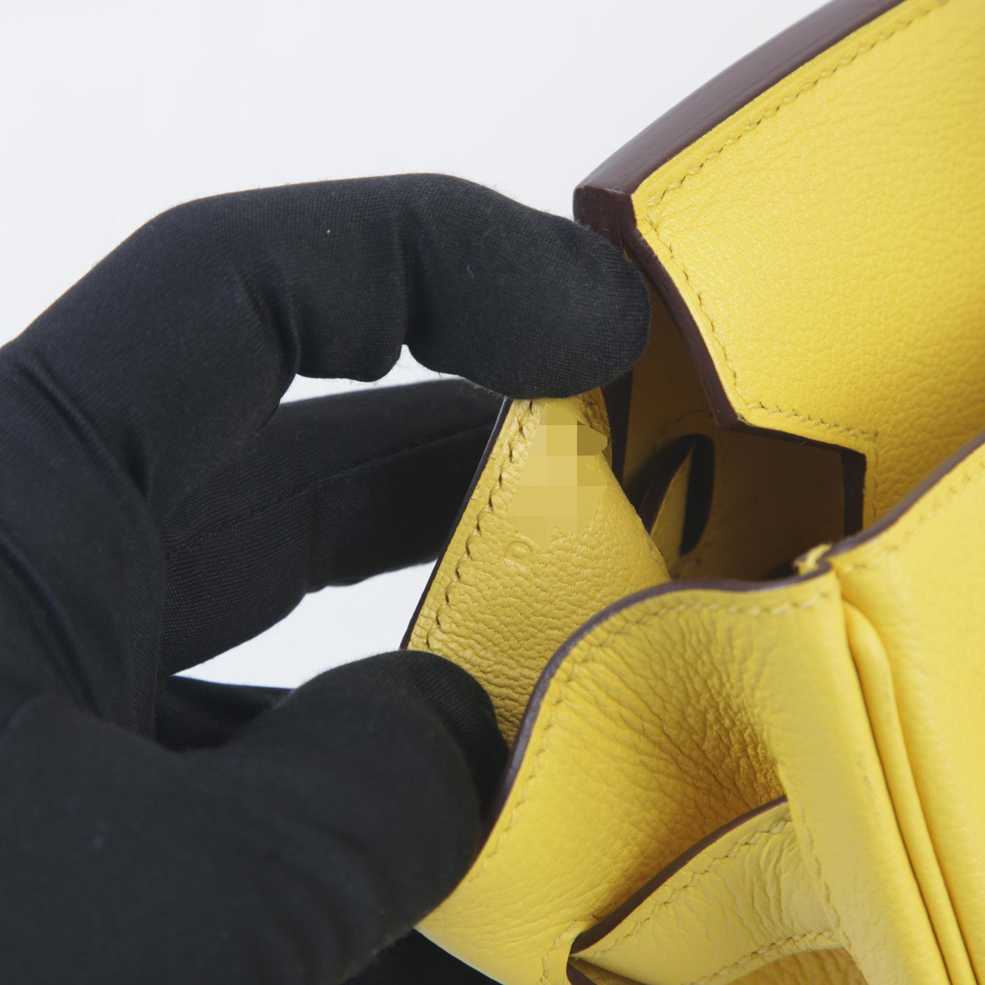 Very Good ( Rank A) HERMÈS Birkin 30 Jaune de Naples (9O) Taurillion Novillo Gold hardware D (2019) - 13