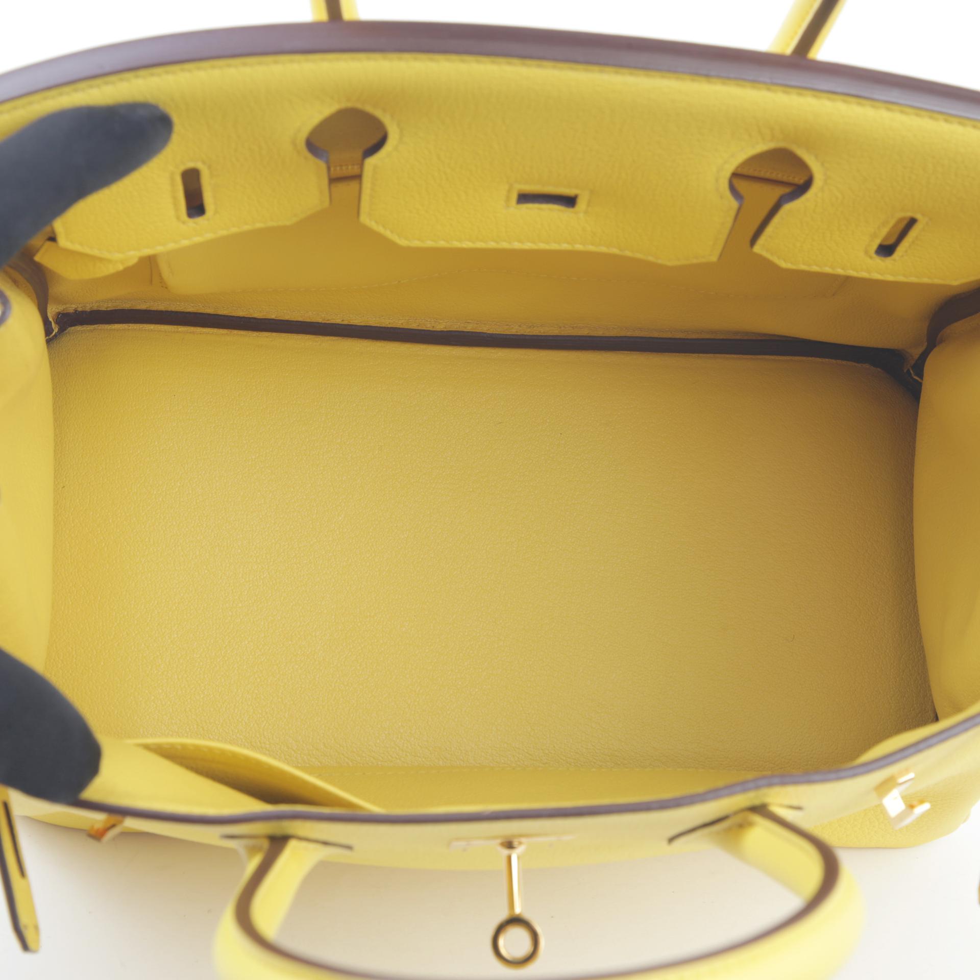 Very Good ( Rank A) HERMÈS Birkin 30 Jaune de Naples (9O) Taurillion Novillo Gold hardware D (2019) - 10