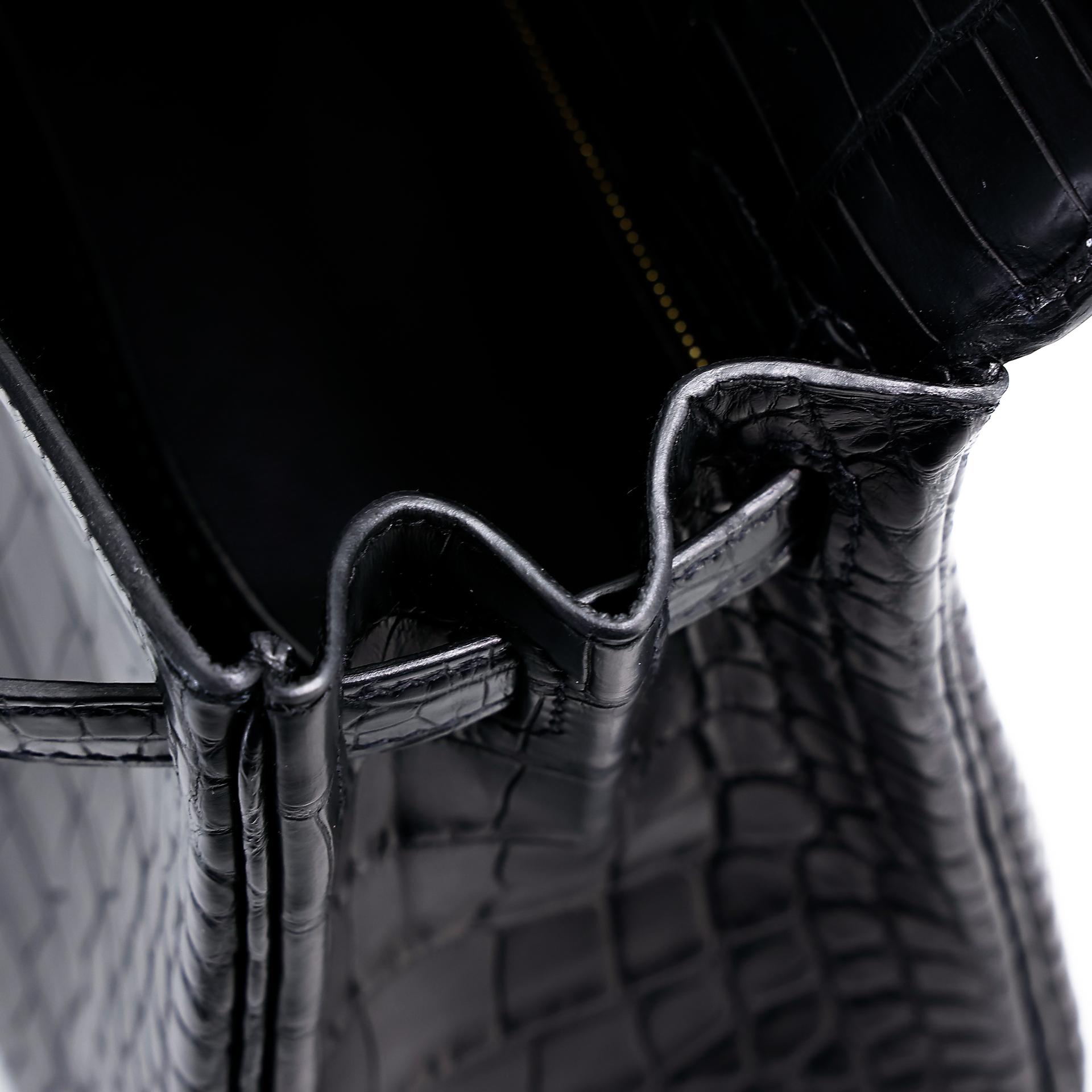 Unused ( Rank NS ) HERMÈS Kelly 25 Black (89) Matte Alligator Gold hardware Y (2020) - 17