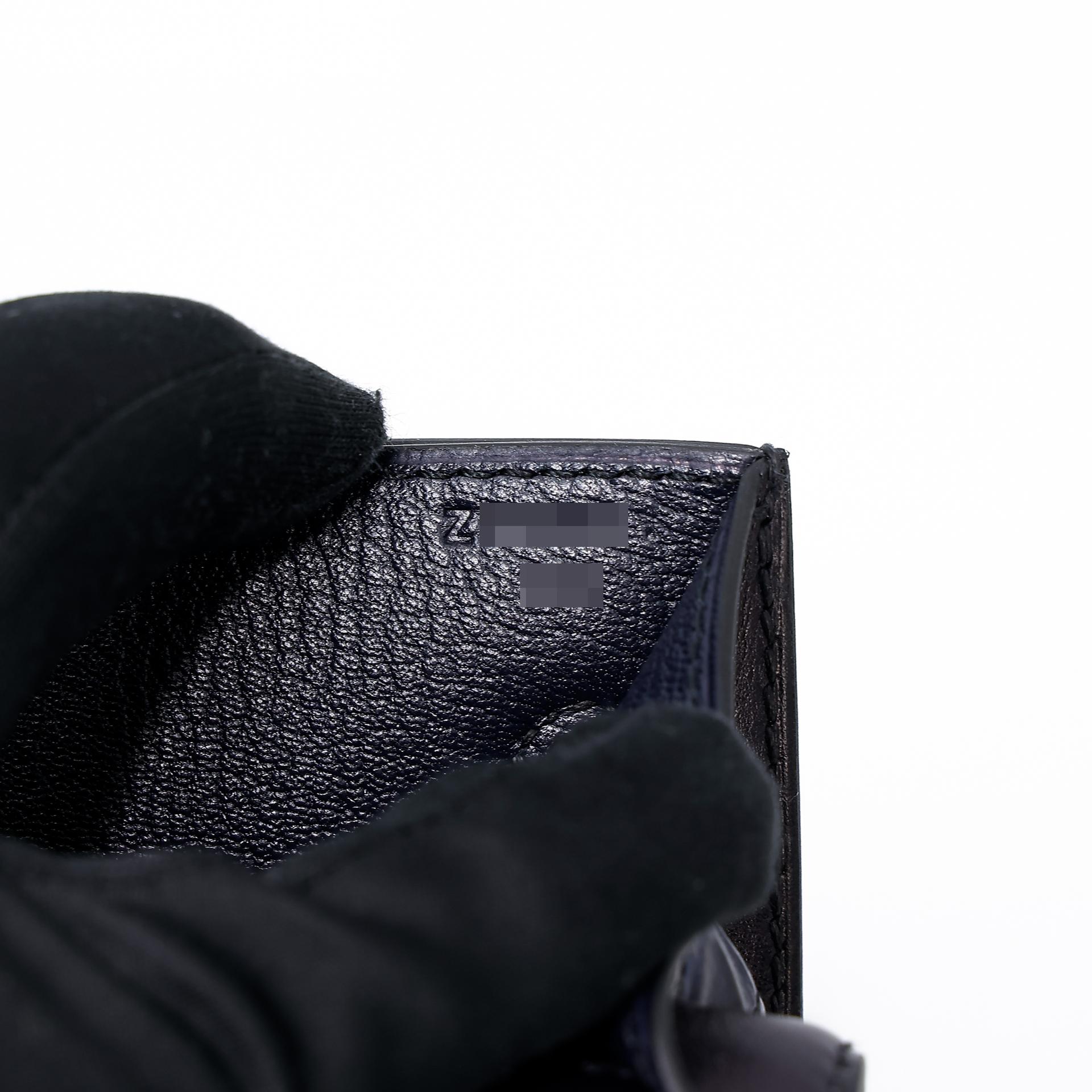 Excellent ( Rank SA ) HERMÈS Kelly depeches 25 Touch Bleu Nuit (2Z) Evergrain Matte Alligator Palladium hardware Z (2021) - 26