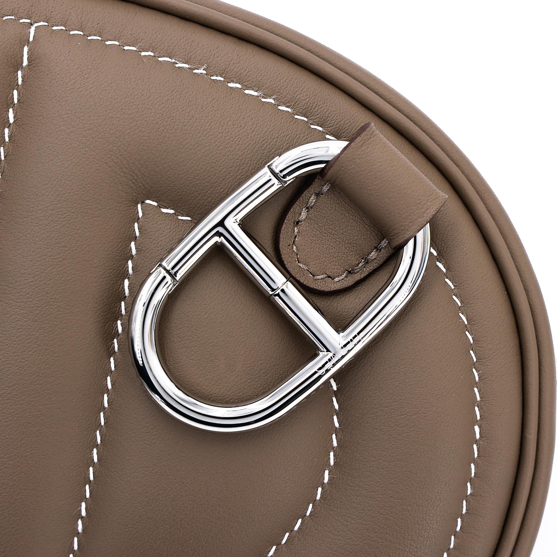 Unused ( Rank NS ) HERMÈS In-The-Loop belt bag Etoupe (18) Swift Palladium hardware W (2024) - 9