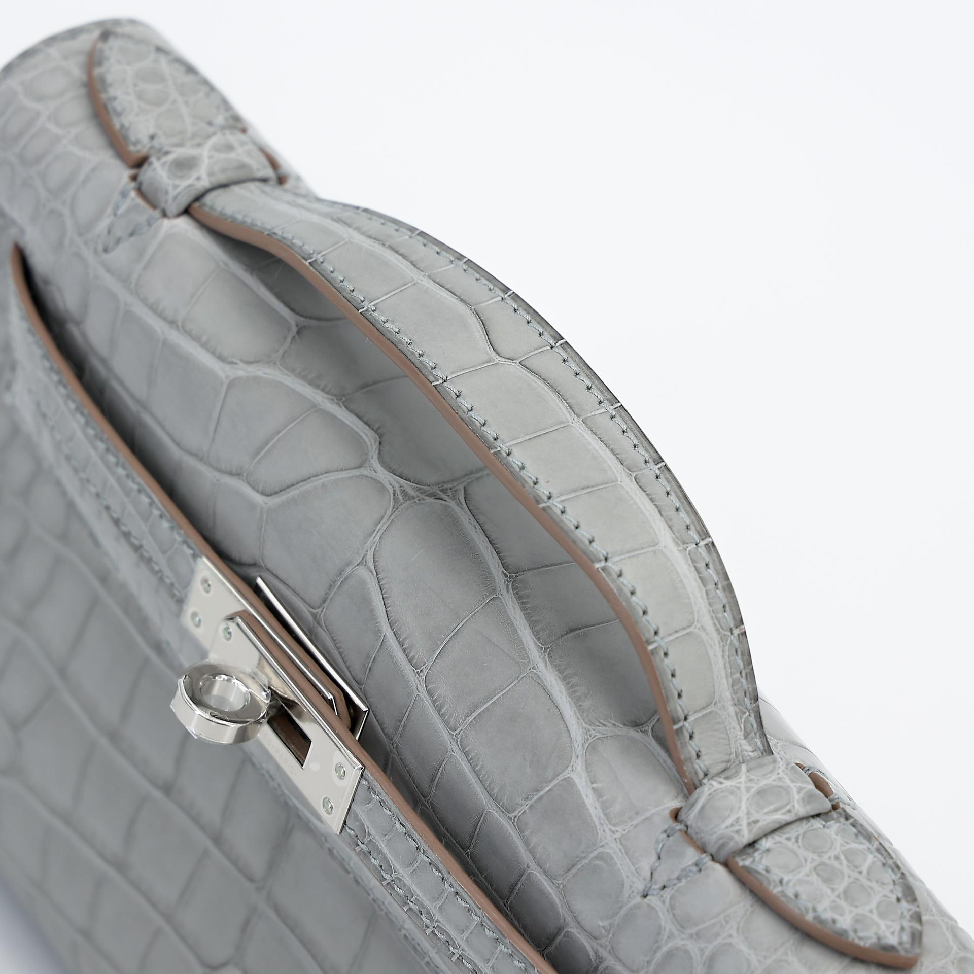Unused ( Rank NS ) HERMÈS Kelly Pochette Gris Perle (80) Matte Alligator Palladium hardware W (2024) - 3