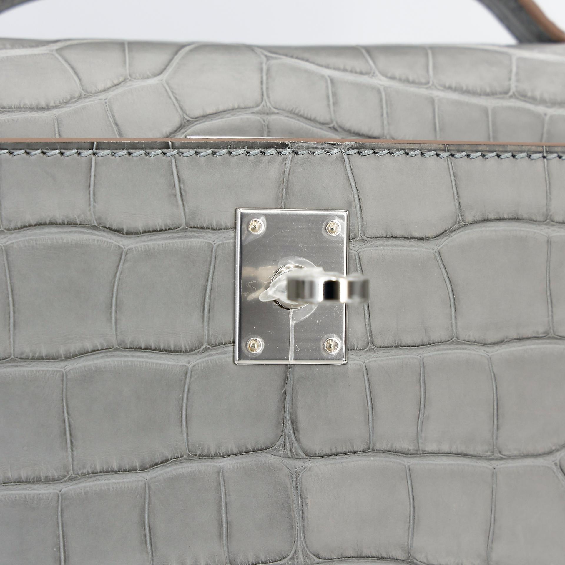 Unused ( Rank NS ) HERMÈS Kelly Pochette Gris Perle (80) Matte Alligator Palladium hardware W (2024) - 12