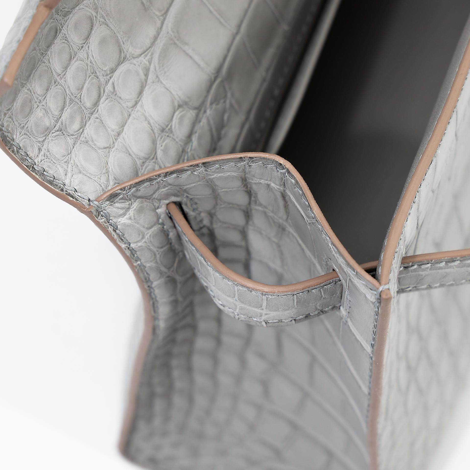 Unused ( Rank NS ) HERMÈS Kelly Pochette Gris Perle (80) Matte Alligator Palladium hardware W (2024) - 16
