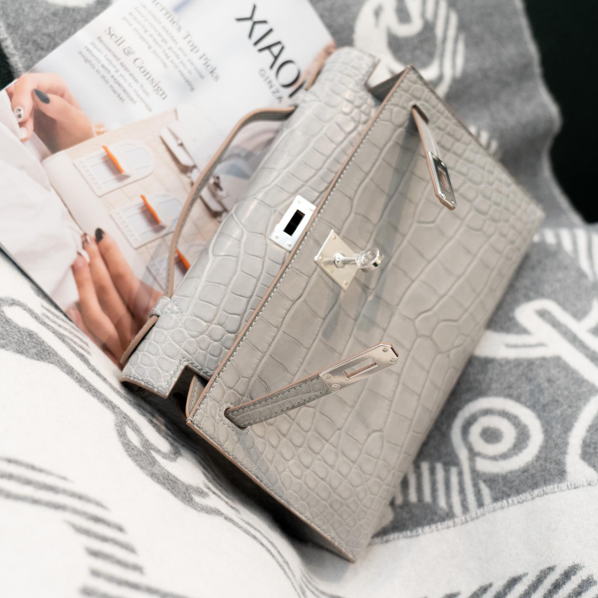 Unused ( Rank NS ) HERMÈS Kelly Pochette Gris Perle (80) Matte Alligator Palladium hardware W (2024) - 21