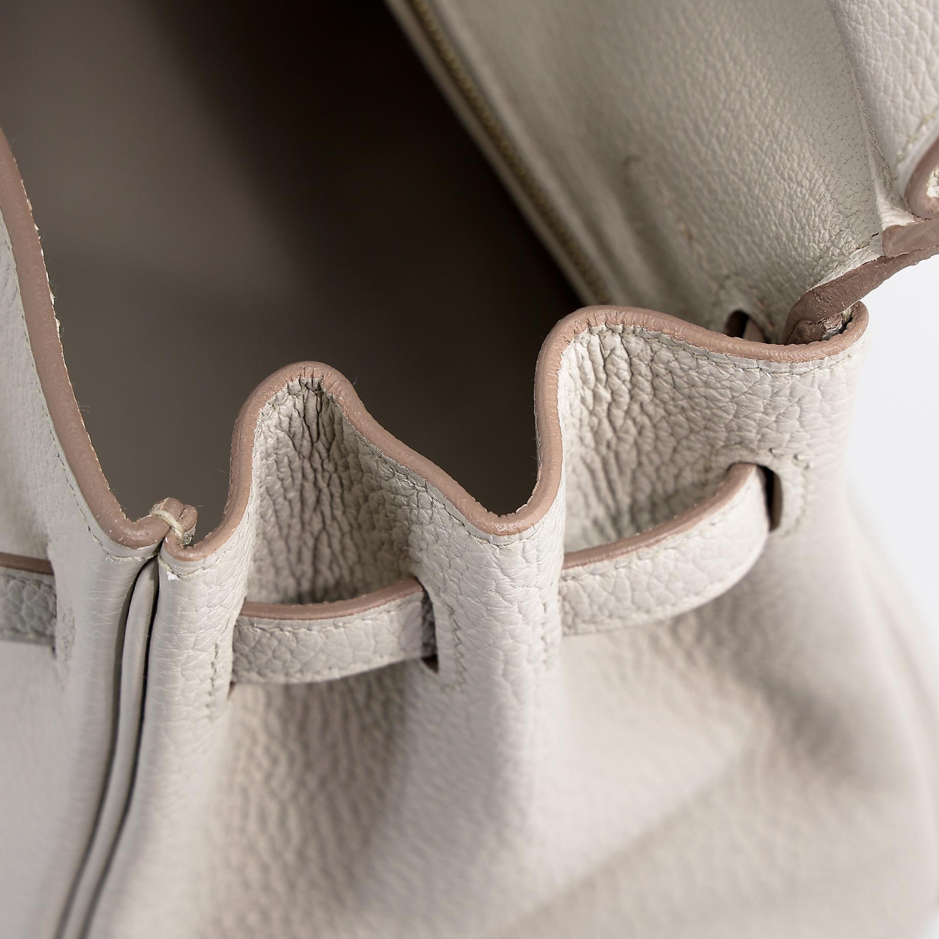 Excellent ( Rank SA ) HERMÈS Birkin 25 Beton (8L) Togo Gold hardware U (2022) - 17