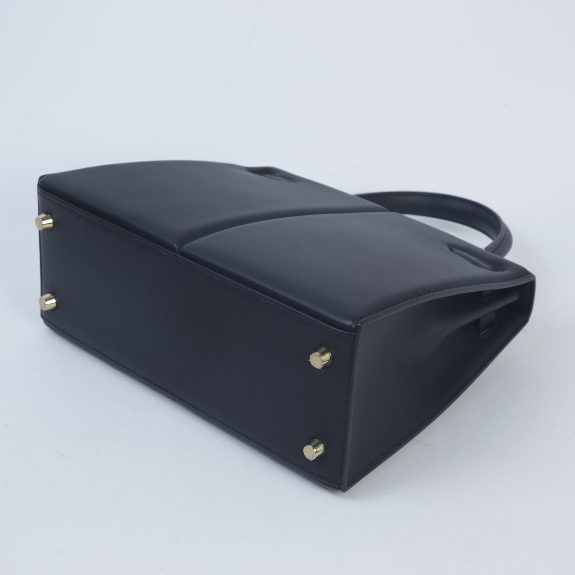 Excellent ( Rank SA ) HERMÈS Limited Edition Kelly 25 Padded Sellier Black (89) Swift Gold hardware U (2022) - 7