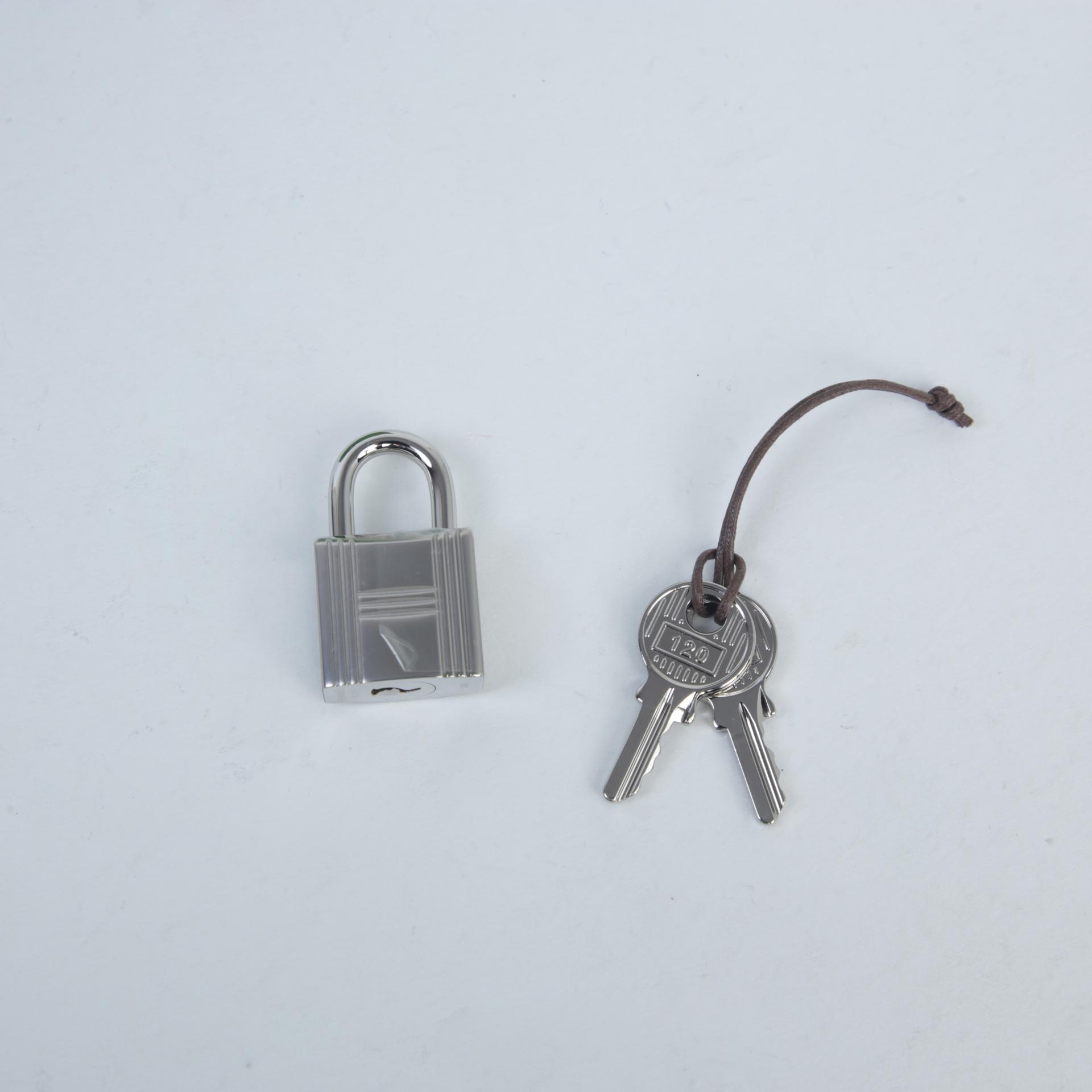 Unused ( Rank NS ) HERMÈS Picotin Lock PM Eclat Celeste (7N) Vert Yucca (A8) Clemence Palladium hardware B (2023) - 11
