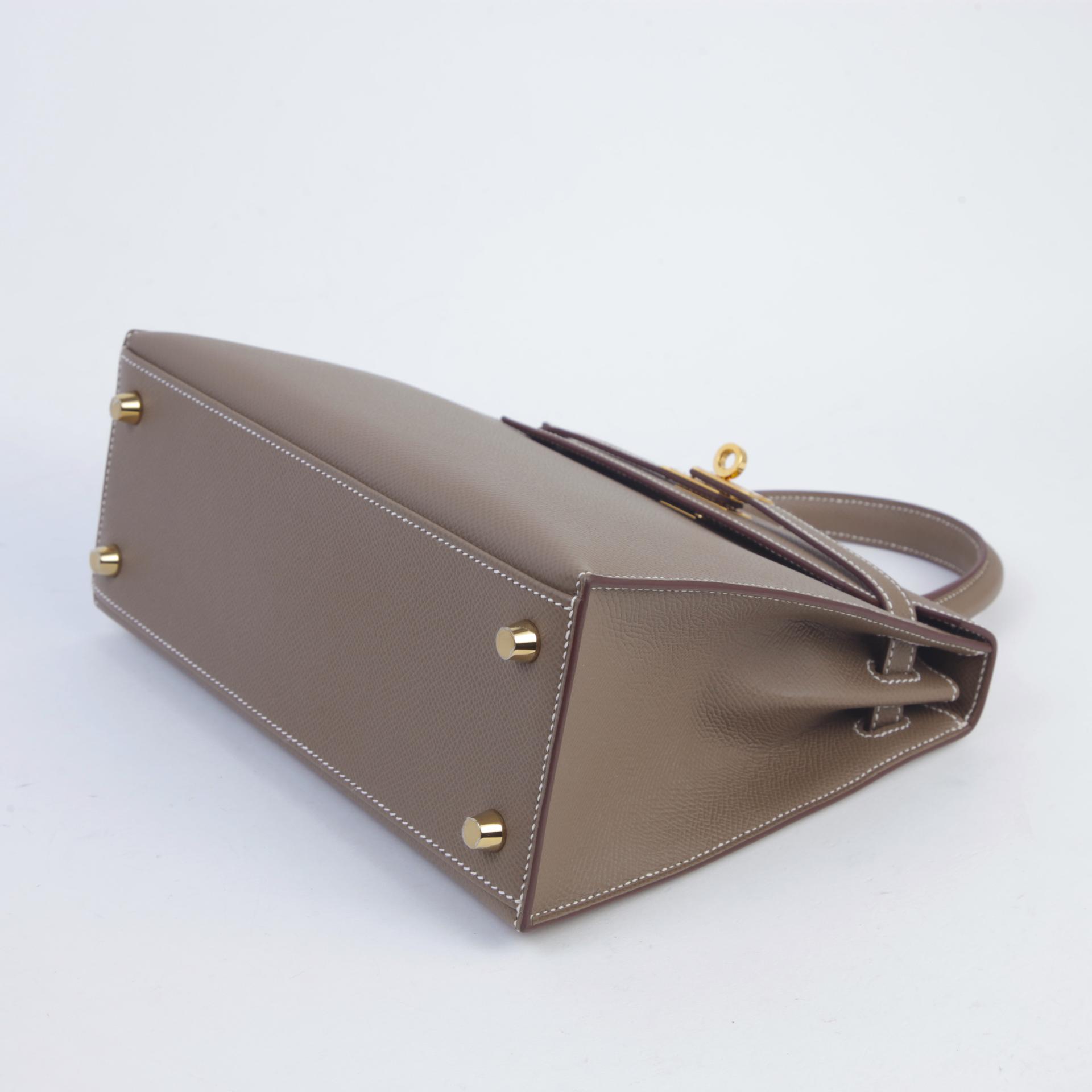 Unused ( Rank NS ) HERMÈS Kelly 25 Sellier Etoupe (18) Epsom Gold hardware W (2024) - 5