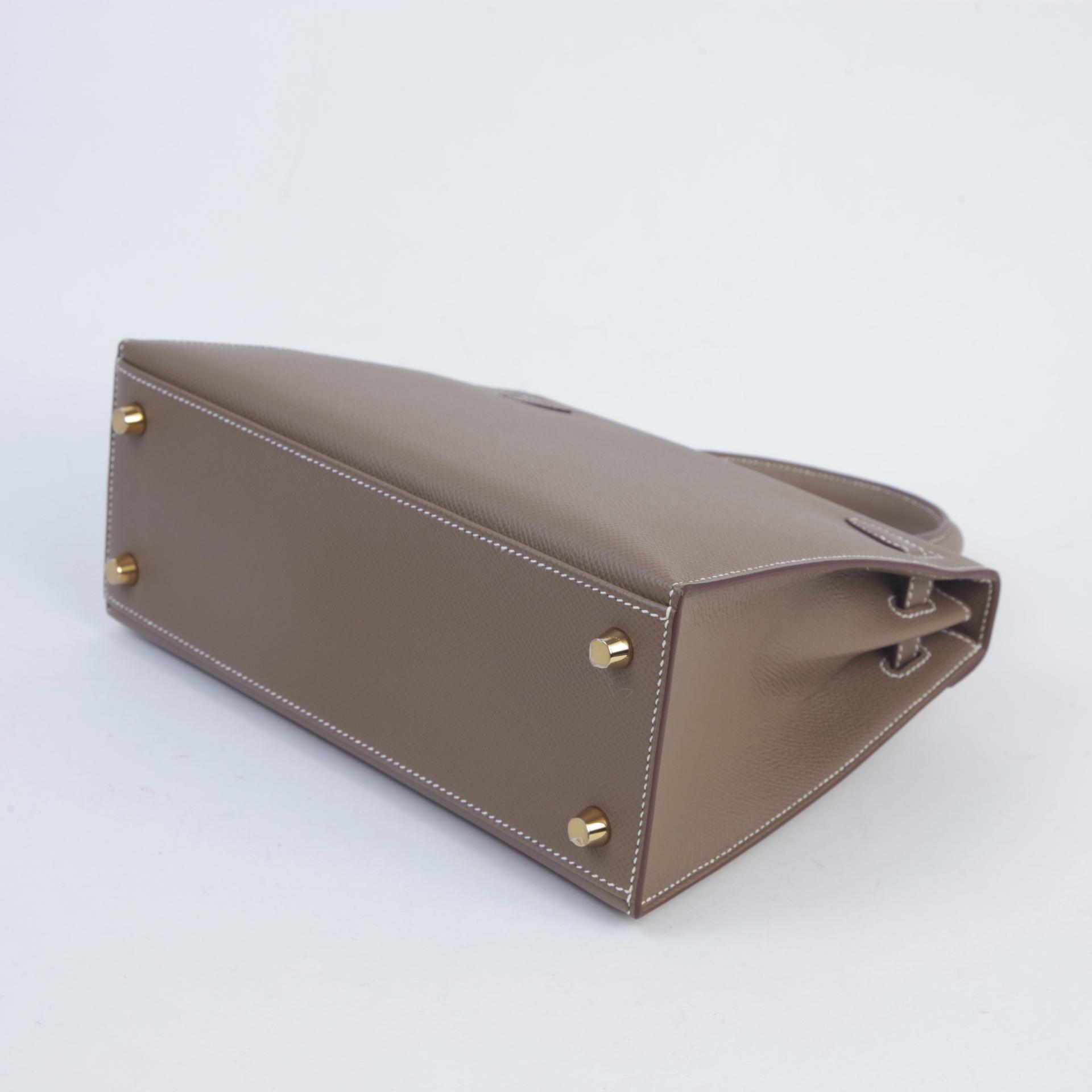 Unused ( Rank NS ) HERMÈS Kelly 25 Sellier Etoupe (18) Epsom Gold hardware W (2024) - 7