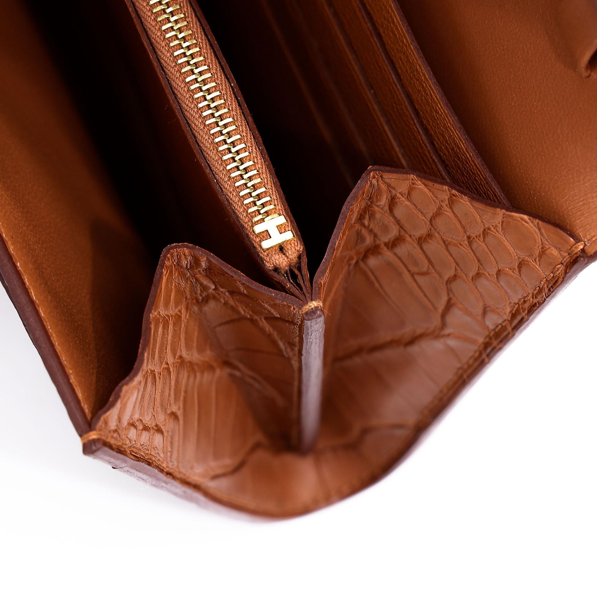Unused ( Rank NS ) HERMÈS Constance To Go Gold (37) Matte Alligator Gold hardware Z (2021) - 14