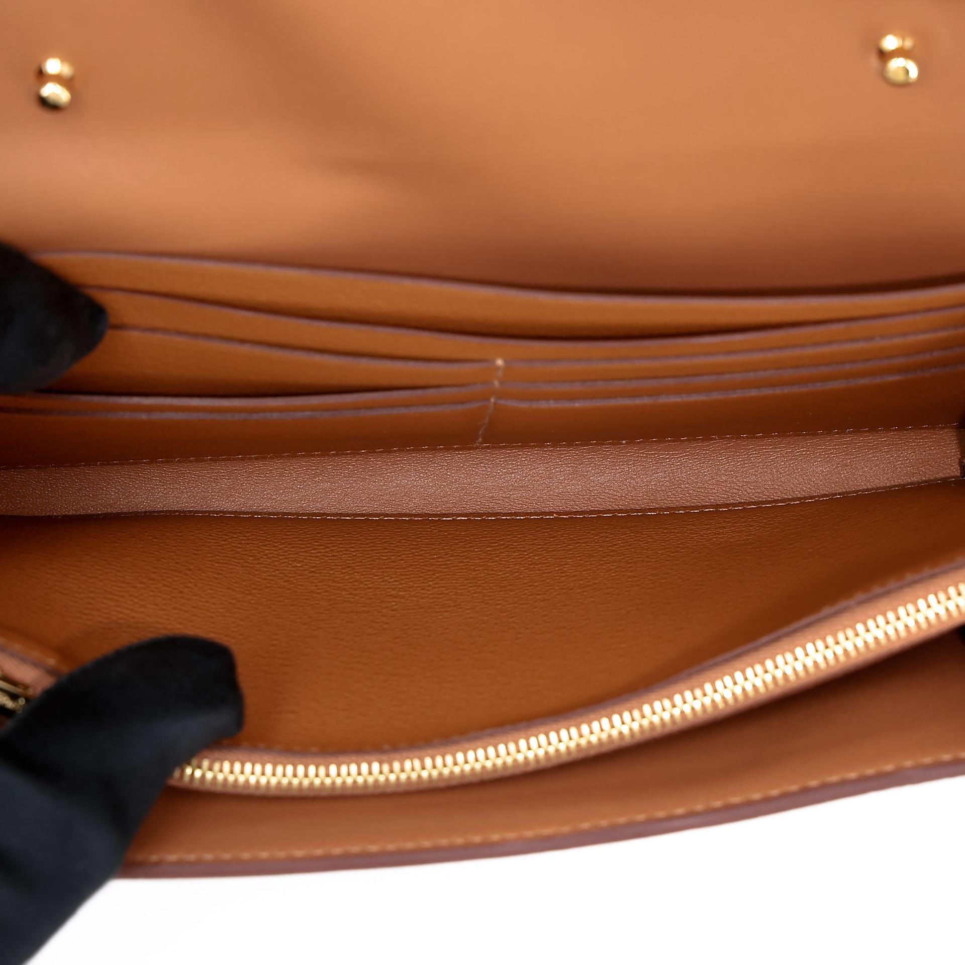 Unused ( Rank NS ) HERMÈS Constance To Go Gold (37) Matte Alligator Gold hardware Z (2021) - 17