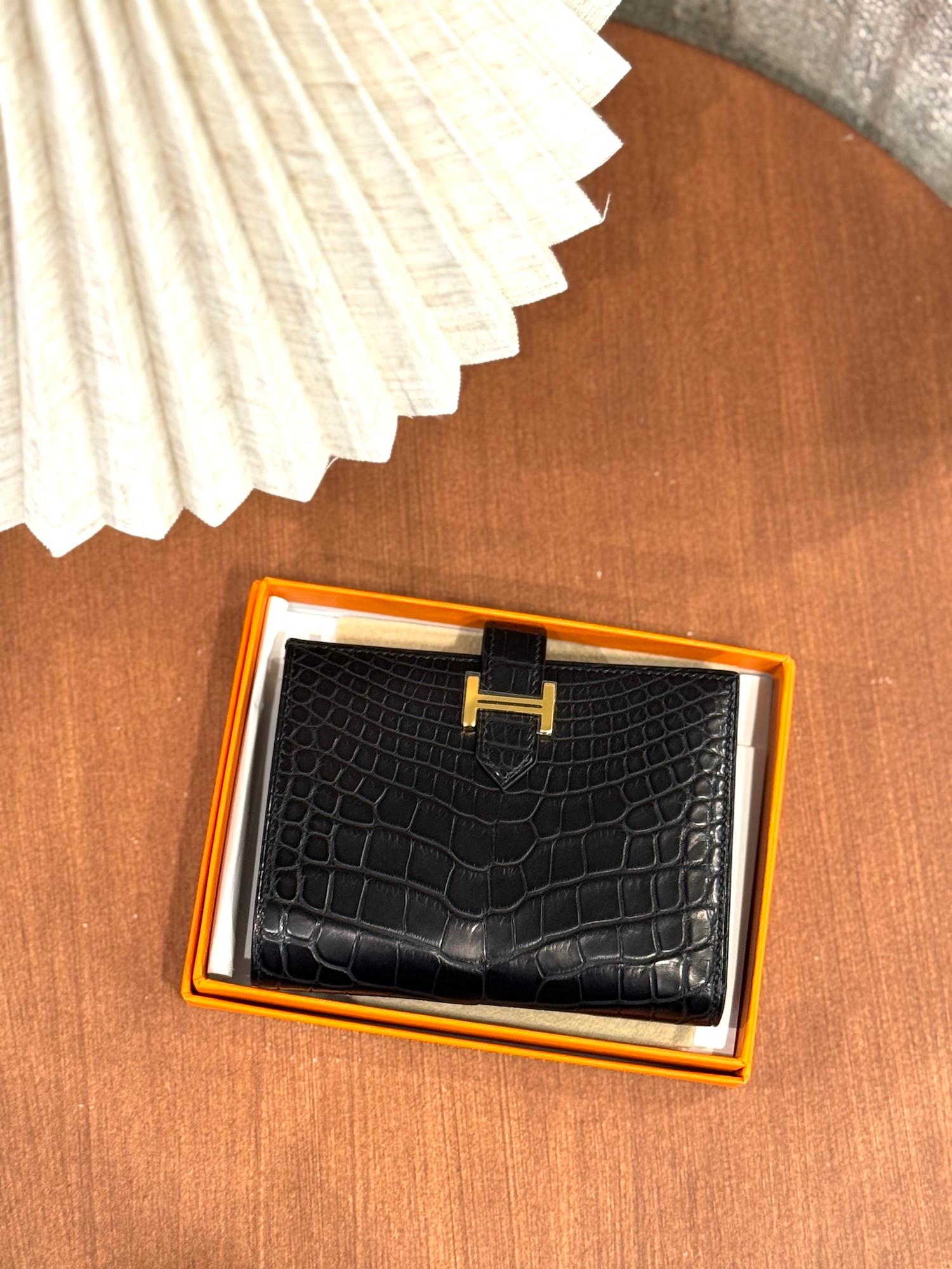 Brand New ( Rank N ) HERMÈS Bearn Compact wallet Noir (89) Matte Alligator Gold hardware Z (2021) - 3