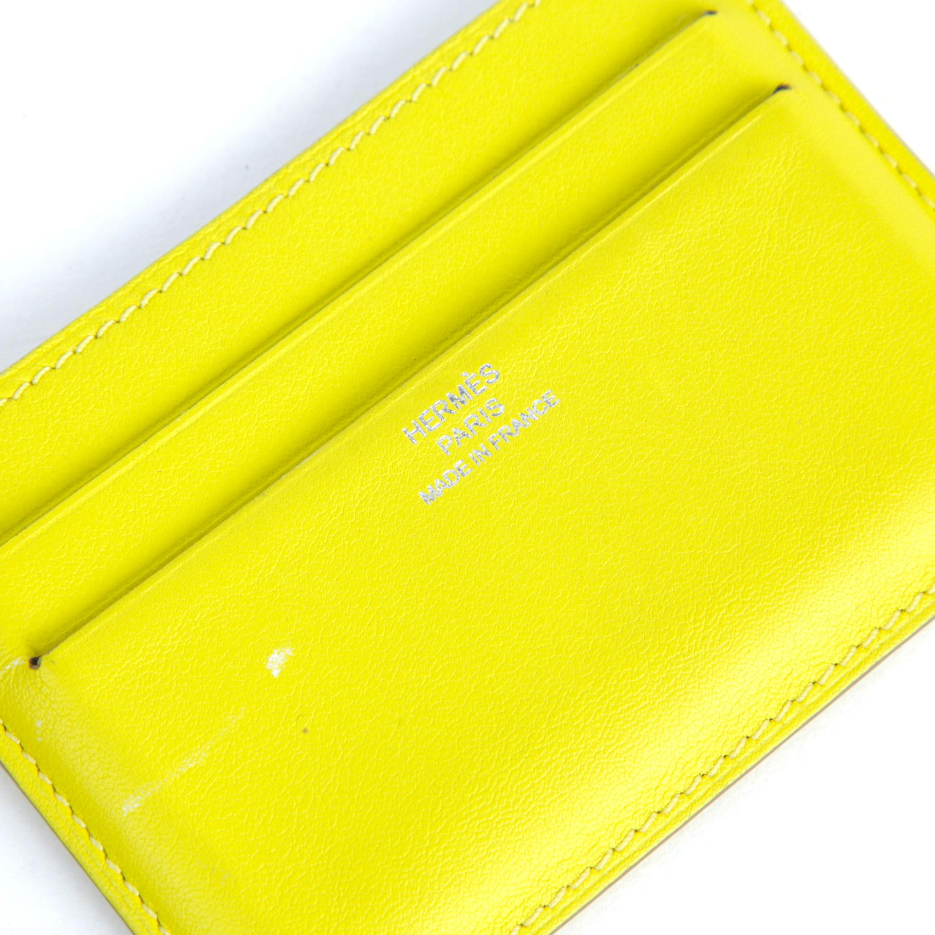 Very Good ( Rank A) HERMÈS Citizen Twill card holder Lime (9R) Swift U (2022) - 3