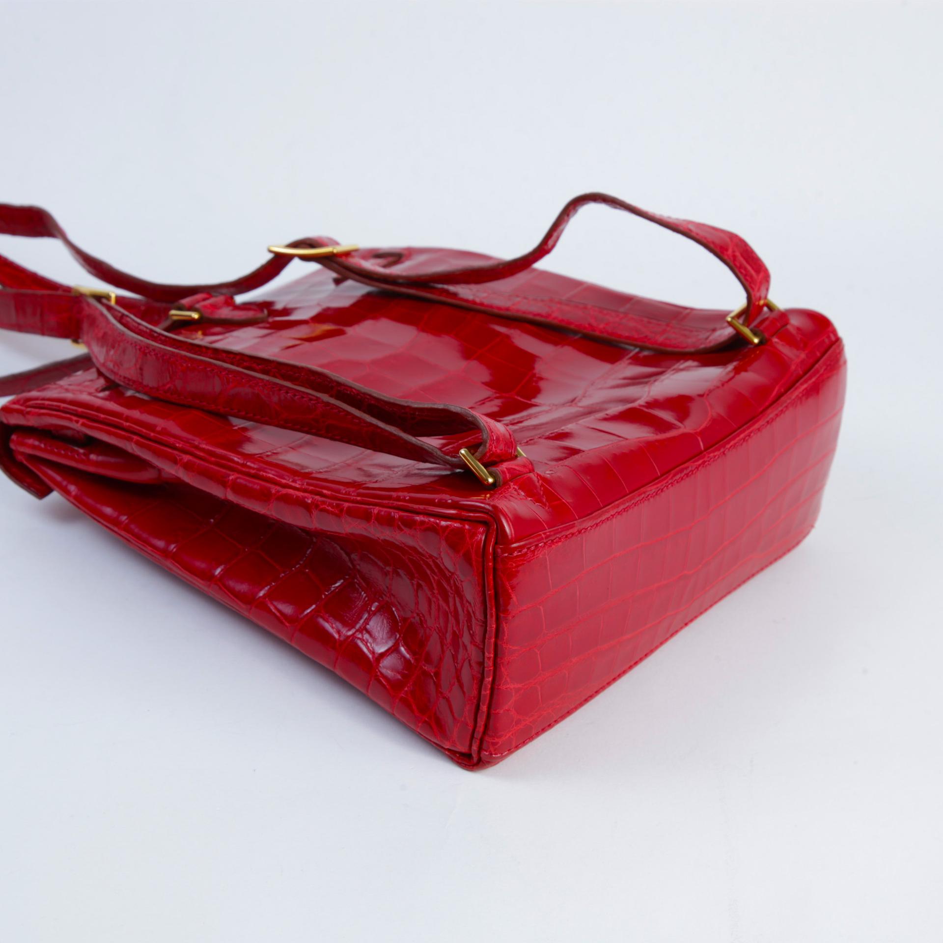 Good ( Rank AB) HERMÈS Kelly Ado PM Braise (95) Shiny Niloticus Crocodile Gold hardware Square A (1997) - 7