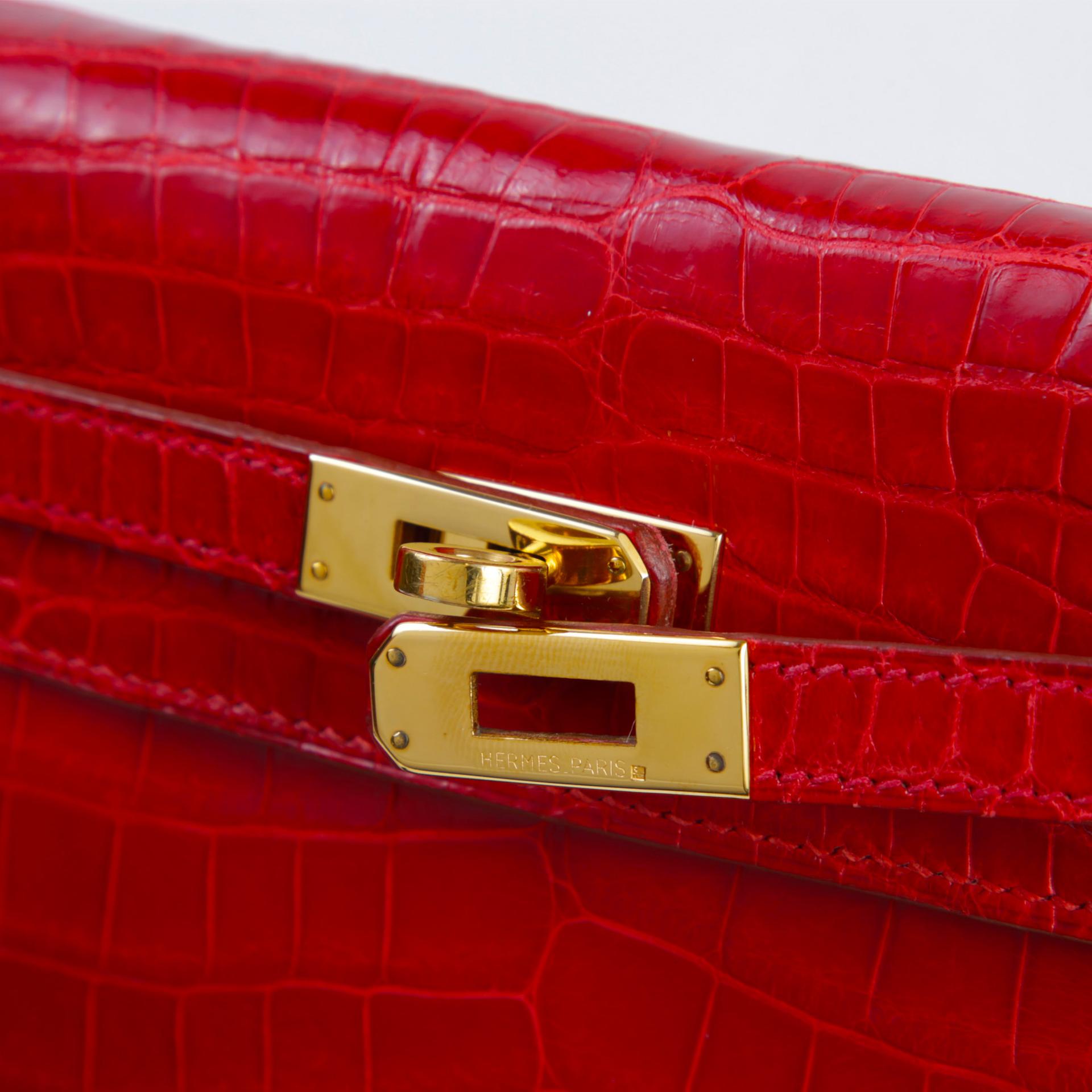 Good ( Rank AB) HERMÈS Kelly Ado PM Braise (95) Shiny Niloticus Crocodile Gold hardware Square A (1997) - 8