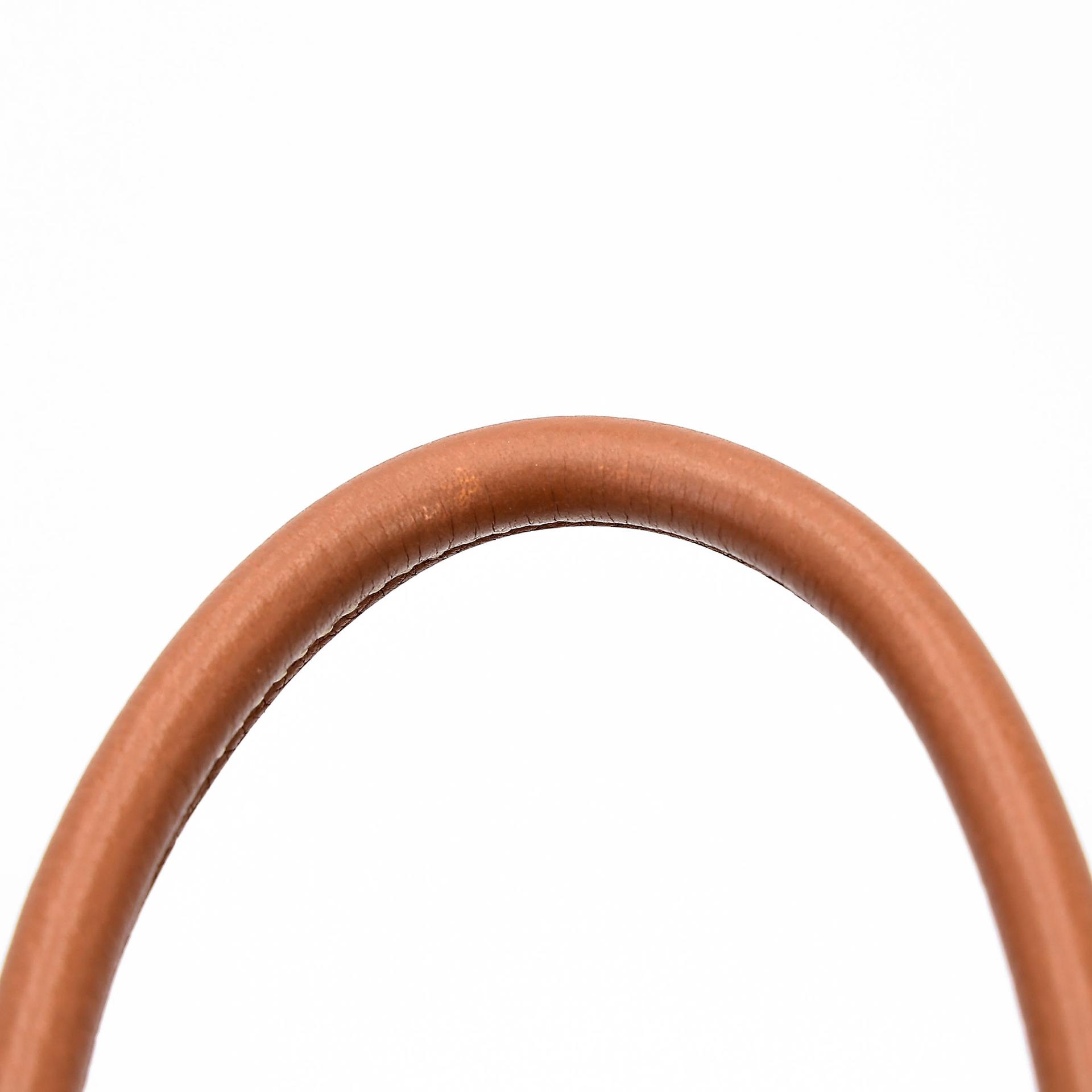 Very Good ( Rank A) HERMÈS Lindy 26 Gold (37) Clemence Gold hardware Y (2020) - 5