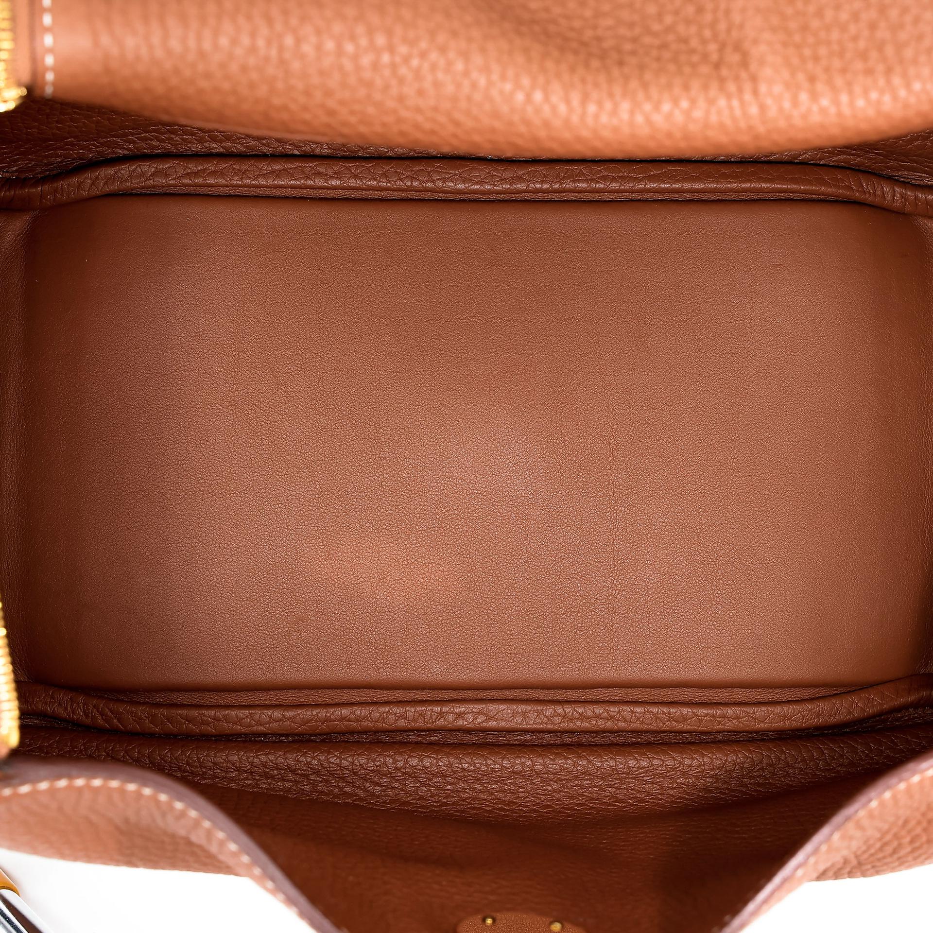 Very Good ( Rank A) HERMÈS Lindy 26 Gold (37) Clemence Gold hardware Y (2020) - 21