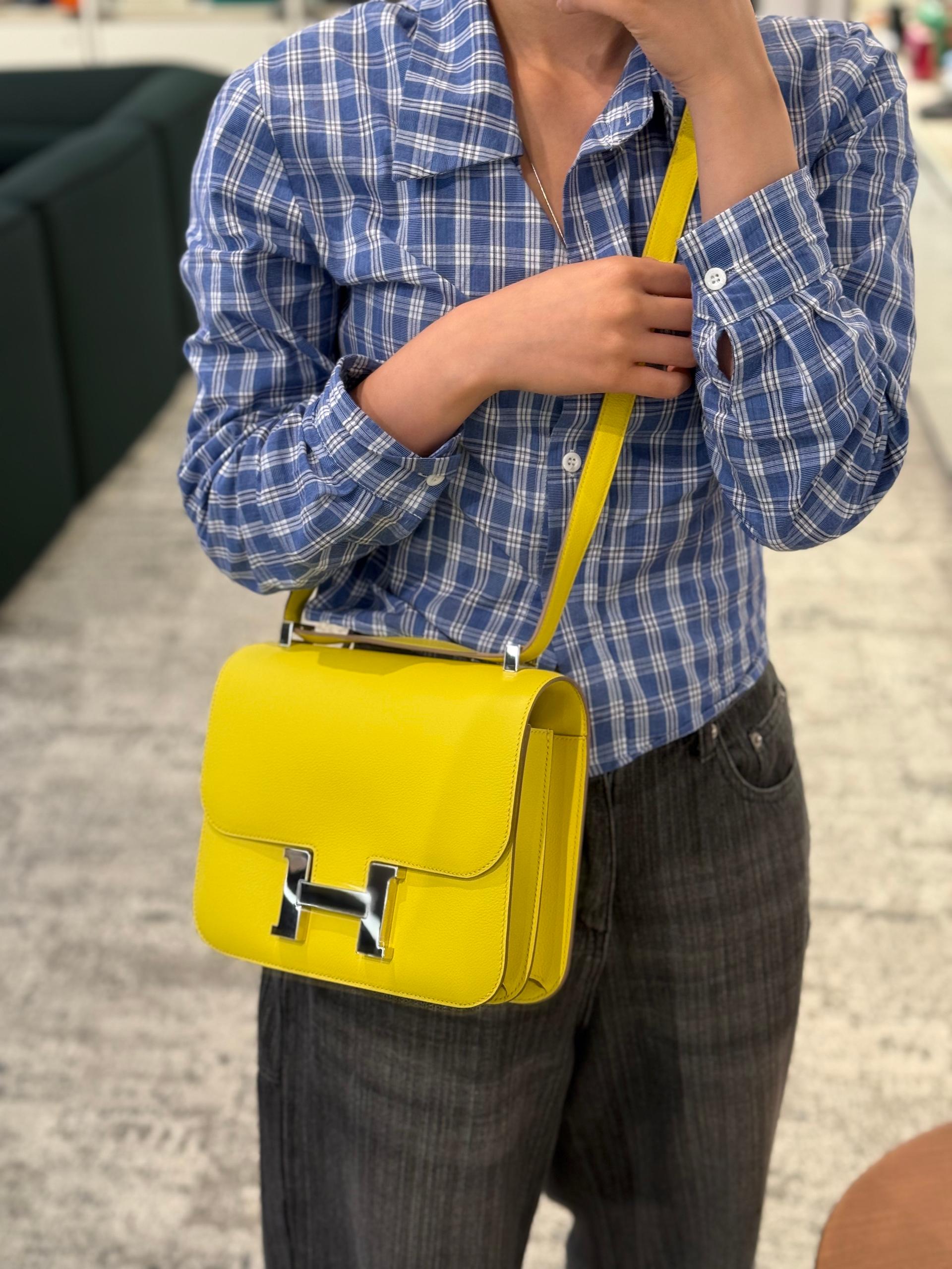 Unused ( Rank NS ) HERMÈS Constance 24 Lime (9R) Evercolor Palladium hardware D (2019) - 3