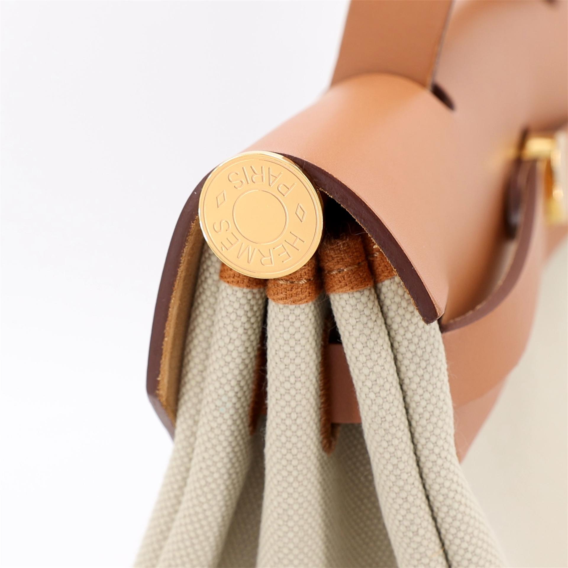 Unused ( Rank NS ) HERMÈS Herbag Zip 31 PM Natural (27) Vache Hunter Canvas Gold hardware Z (2021) - 12