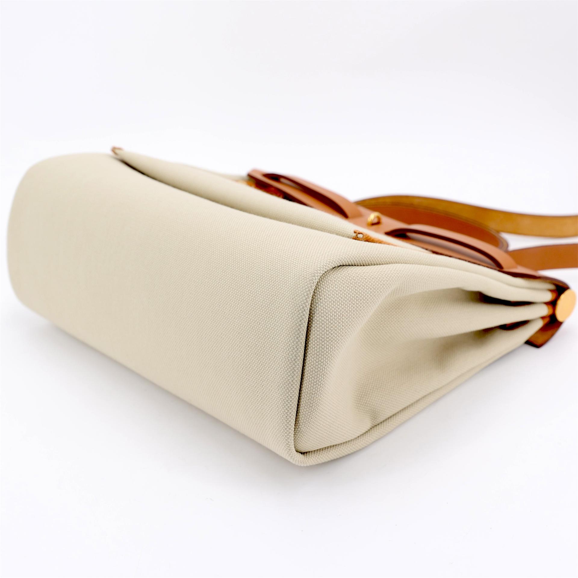 Unused ( Rank NS ) HERMÈS Herbag Zip 31 PM Natural (27) Vache Hunter Canvas Gold hardware Z (2021) - 10
